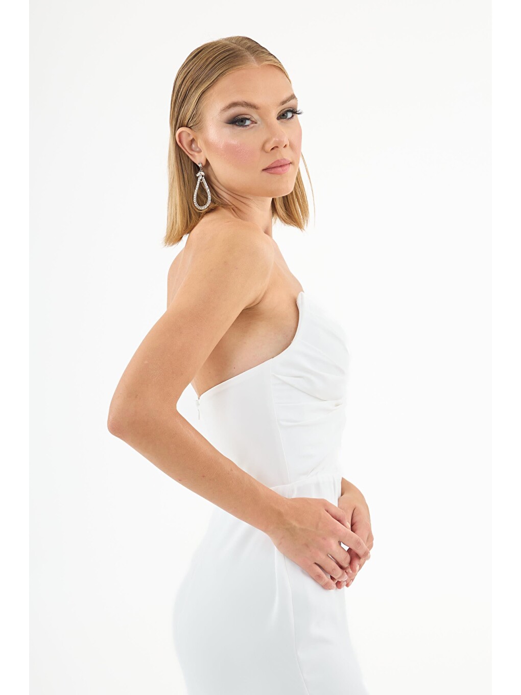 Ekru Straplez Yırtmaçlı Şifon Nikah Elbisesi-3