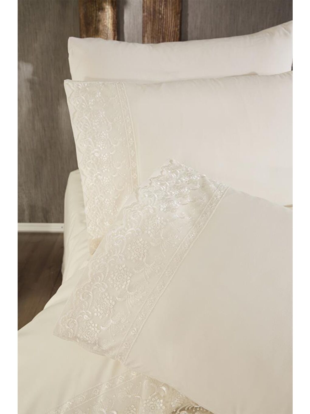 Ekru Fransız Dantelli Reyhan Çeyizlik Nevresim Takımı Krem-5