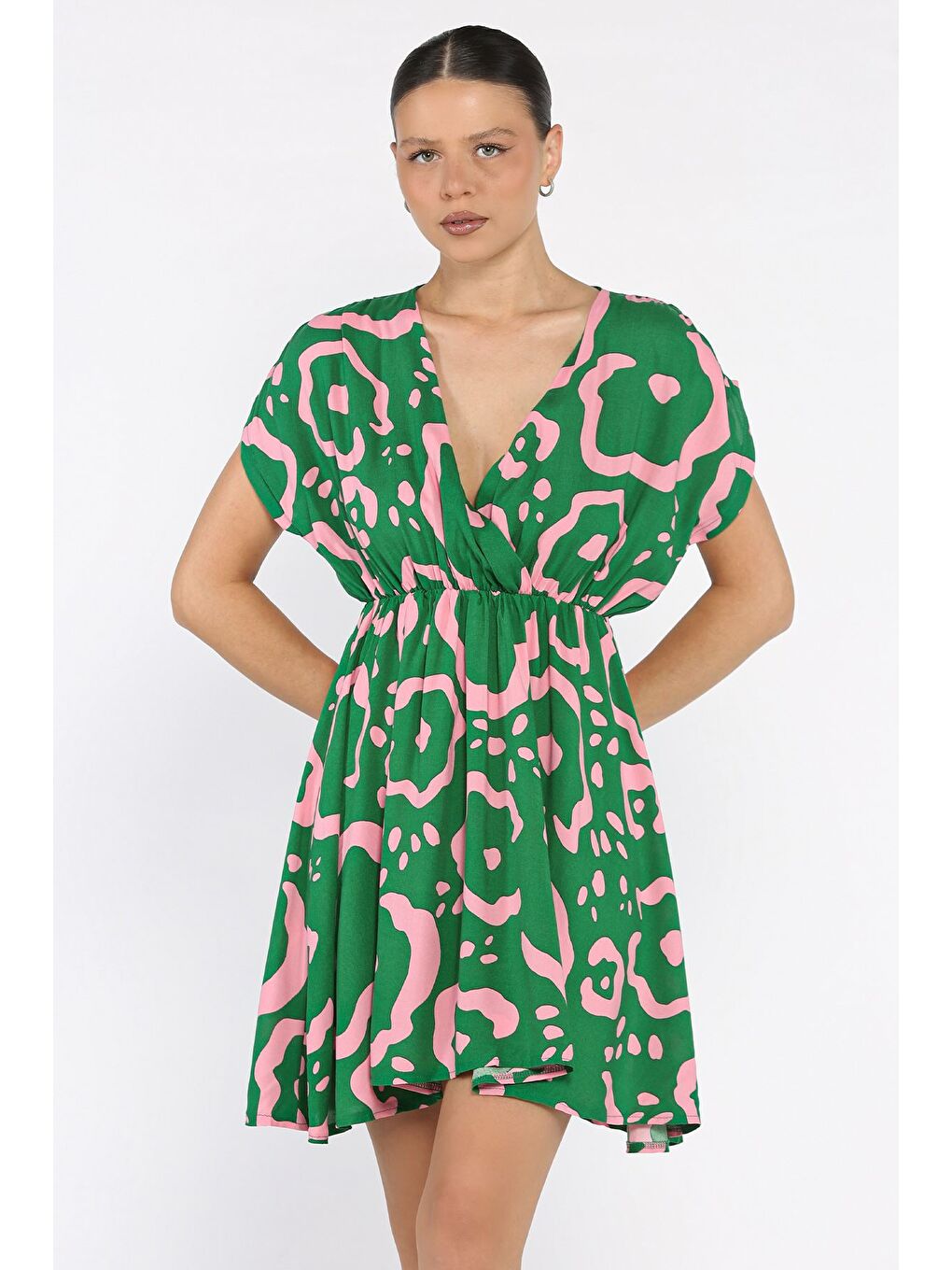 Yeşil Desenli Kruvaze Yaka Bel Lastikli Kadın Mini Elbise-1