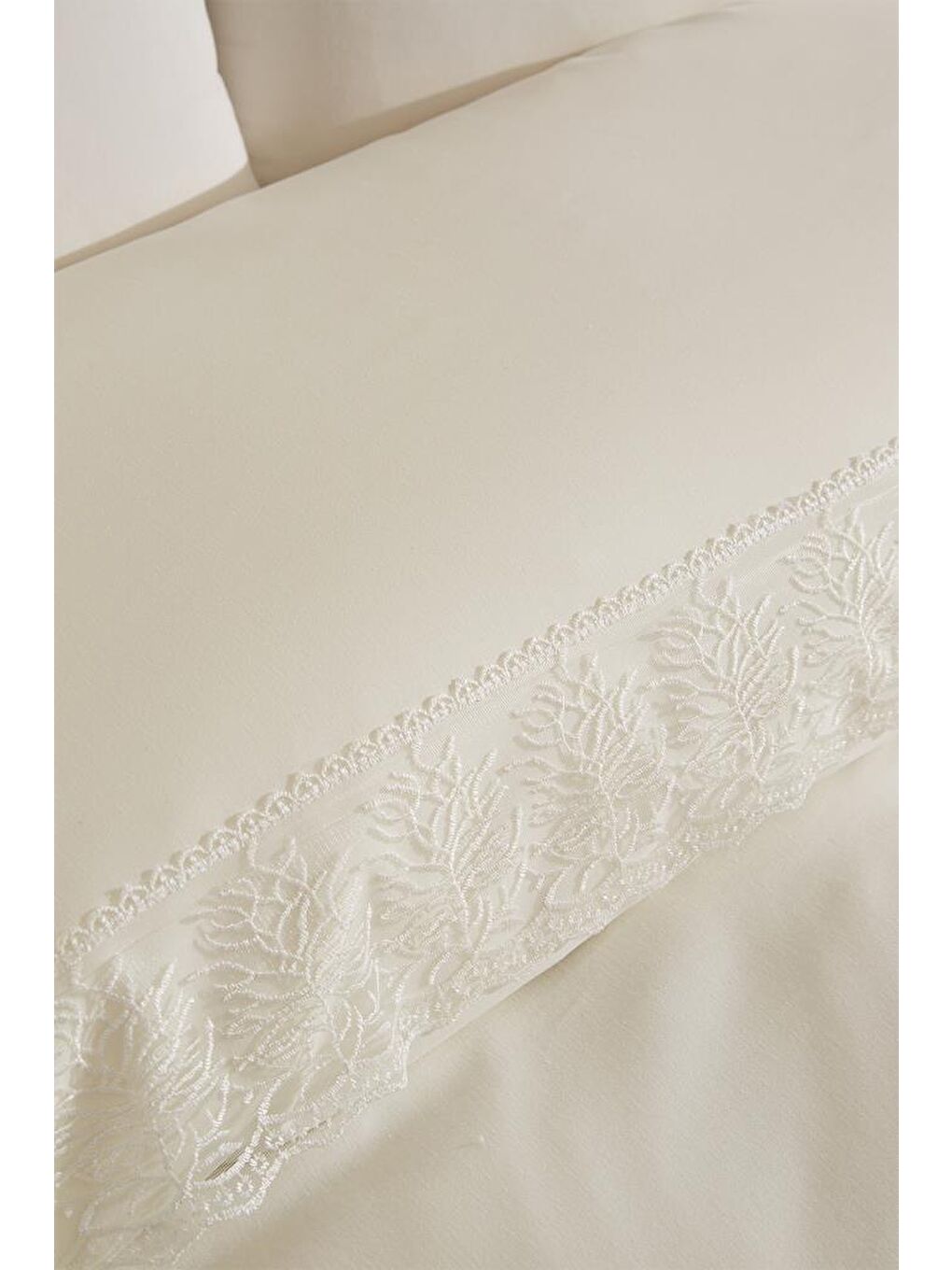 Ekru Fransız Dantelli Seçil Çeyizlik Nevresim Takımı Krem-1