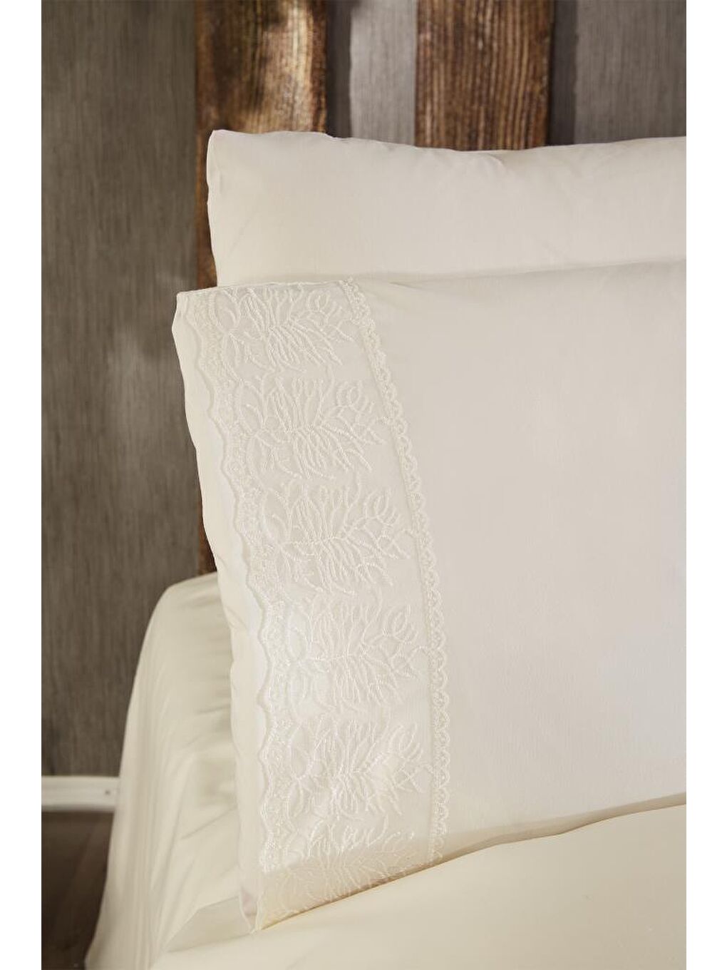 Ekru Fransız Dantelli Seçil Çeyizlik Nevresim Takımı Krem-2