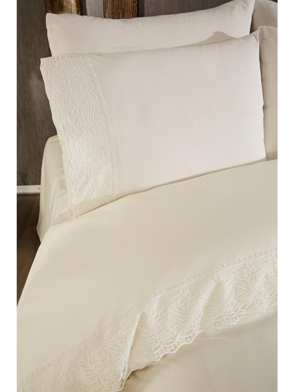 Ekru Fransız Dantelli Seçil Çeyizlik Nevresim Takımı Krem-3