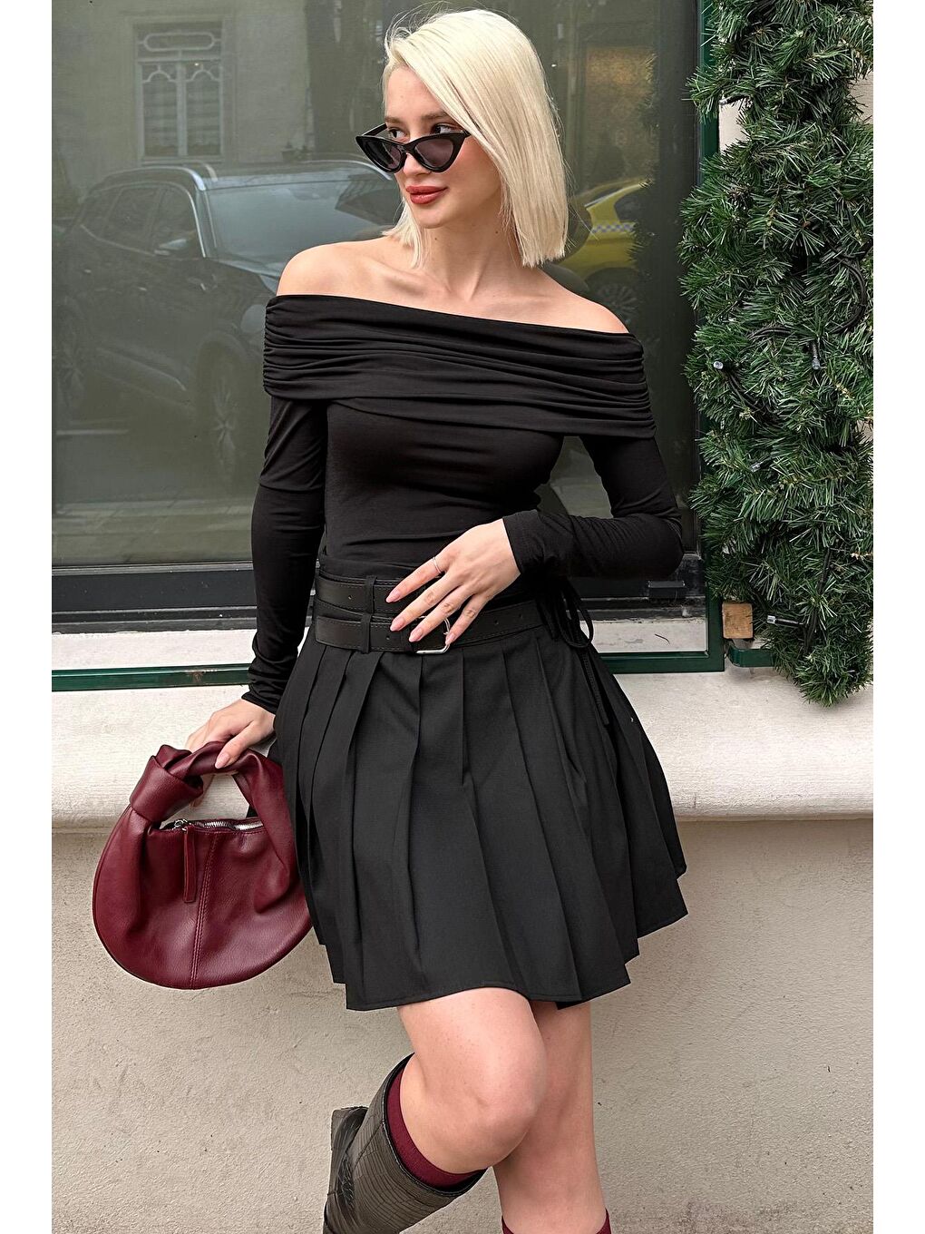 Siyah Büzgülü Kayık Yaka Kadın Bodysuit Mg2250