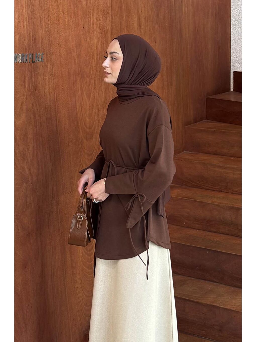 Yırtmaç Detaylı Sweat Kahverengi-1