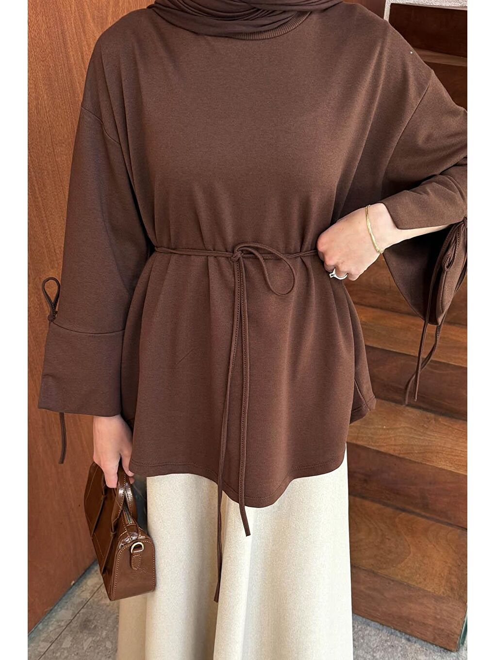 Yırtmaç Detaylı Sweat Kahverengi-2