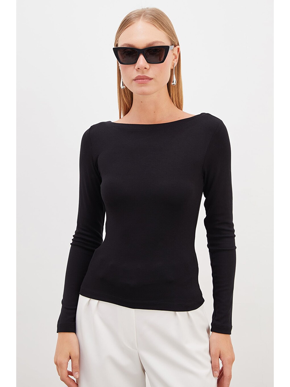 Siyah Basic Kayık Yaka Slim Fit Bluz-2