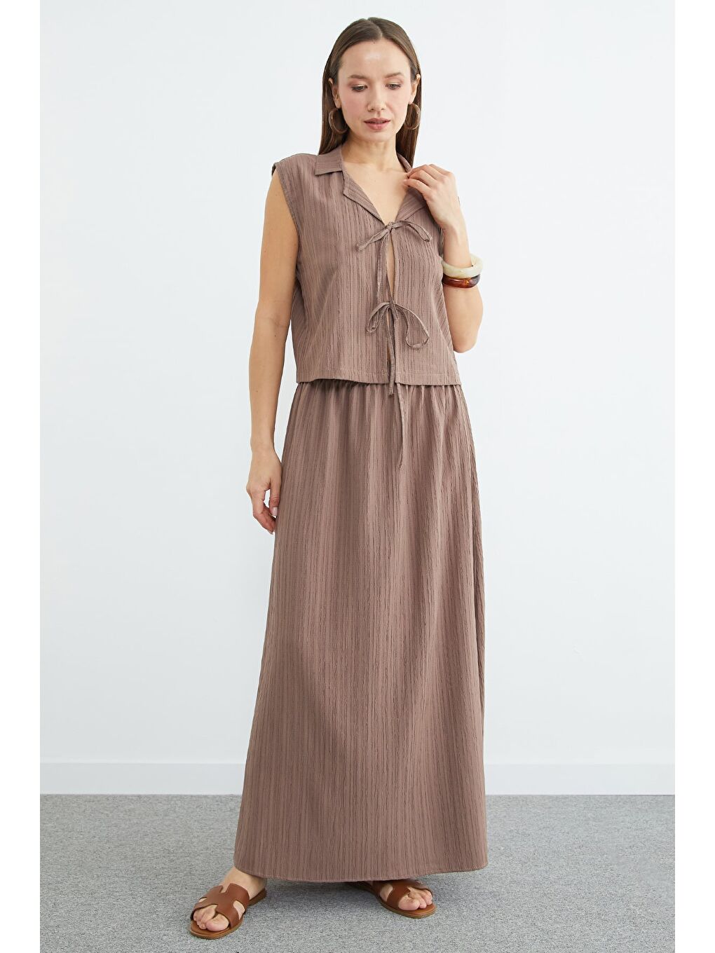 Bej Önü Bağlamalı Jakarlı Etekli 2 Li Takım-2