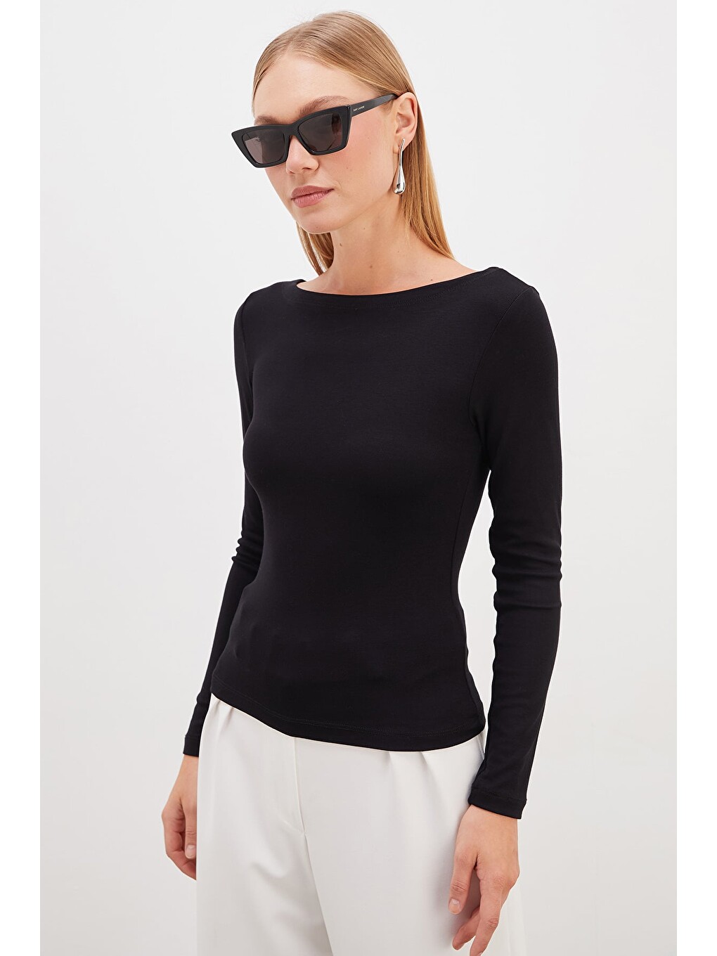 Siyah Basic Kayık Yaka Slim Fit Bluz-3