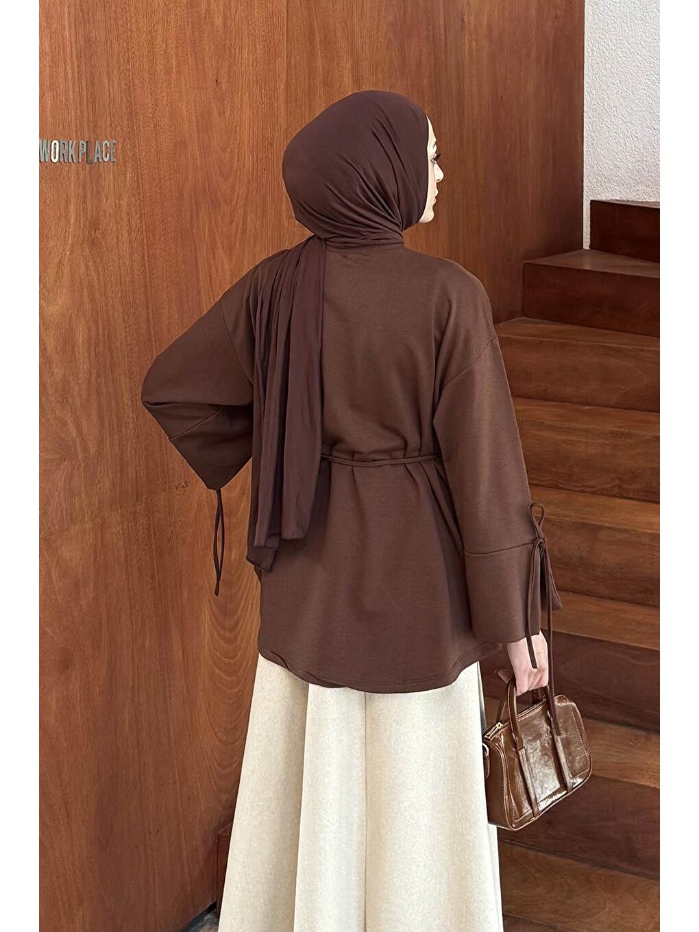 Yırtmaç Detaylı Sweat Kahverengi-3