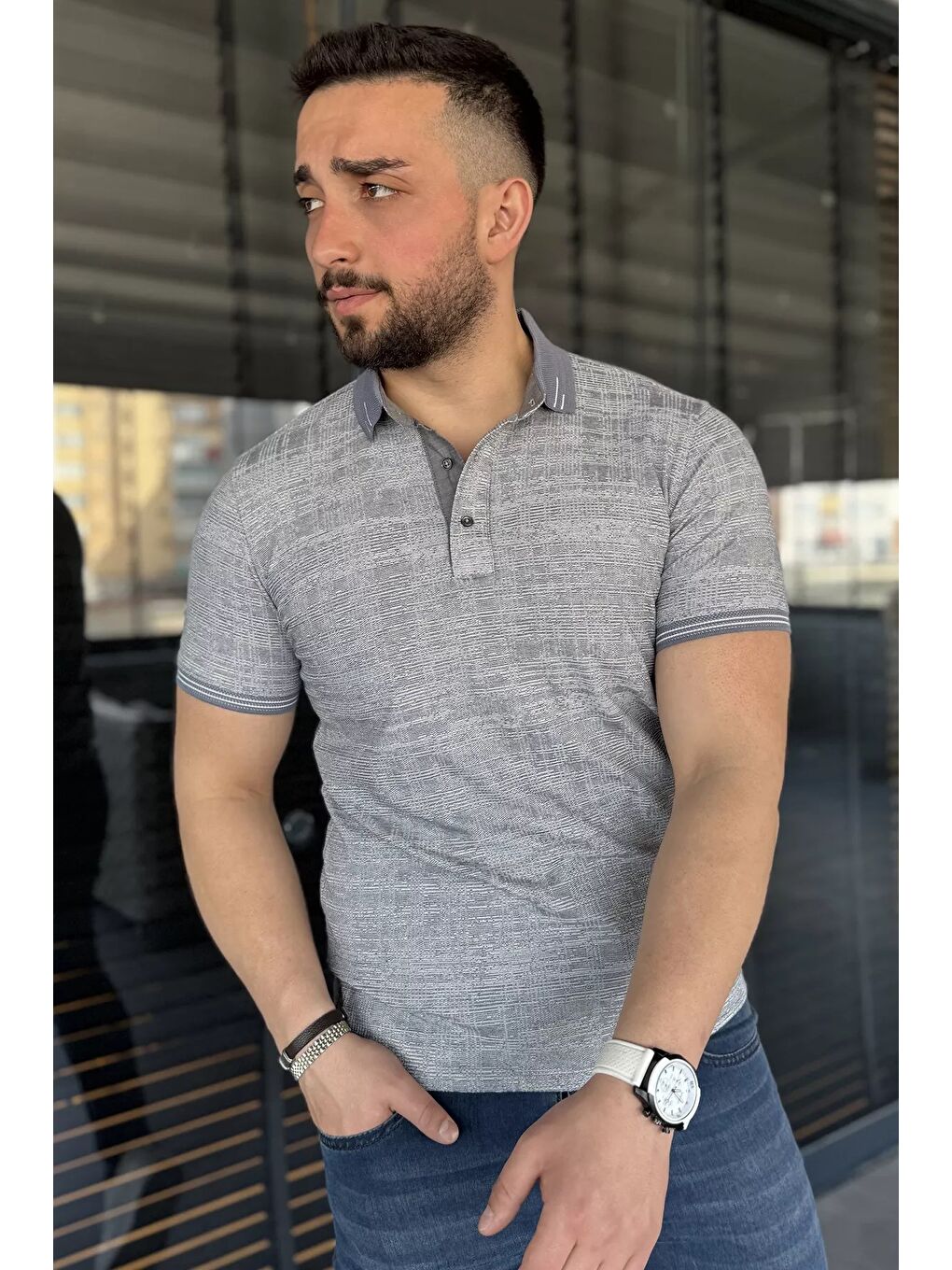 Gri Polo Yaka Ön Düğmeli Desenli Elastanlı Erkek Büyük Beden Tişört-1
