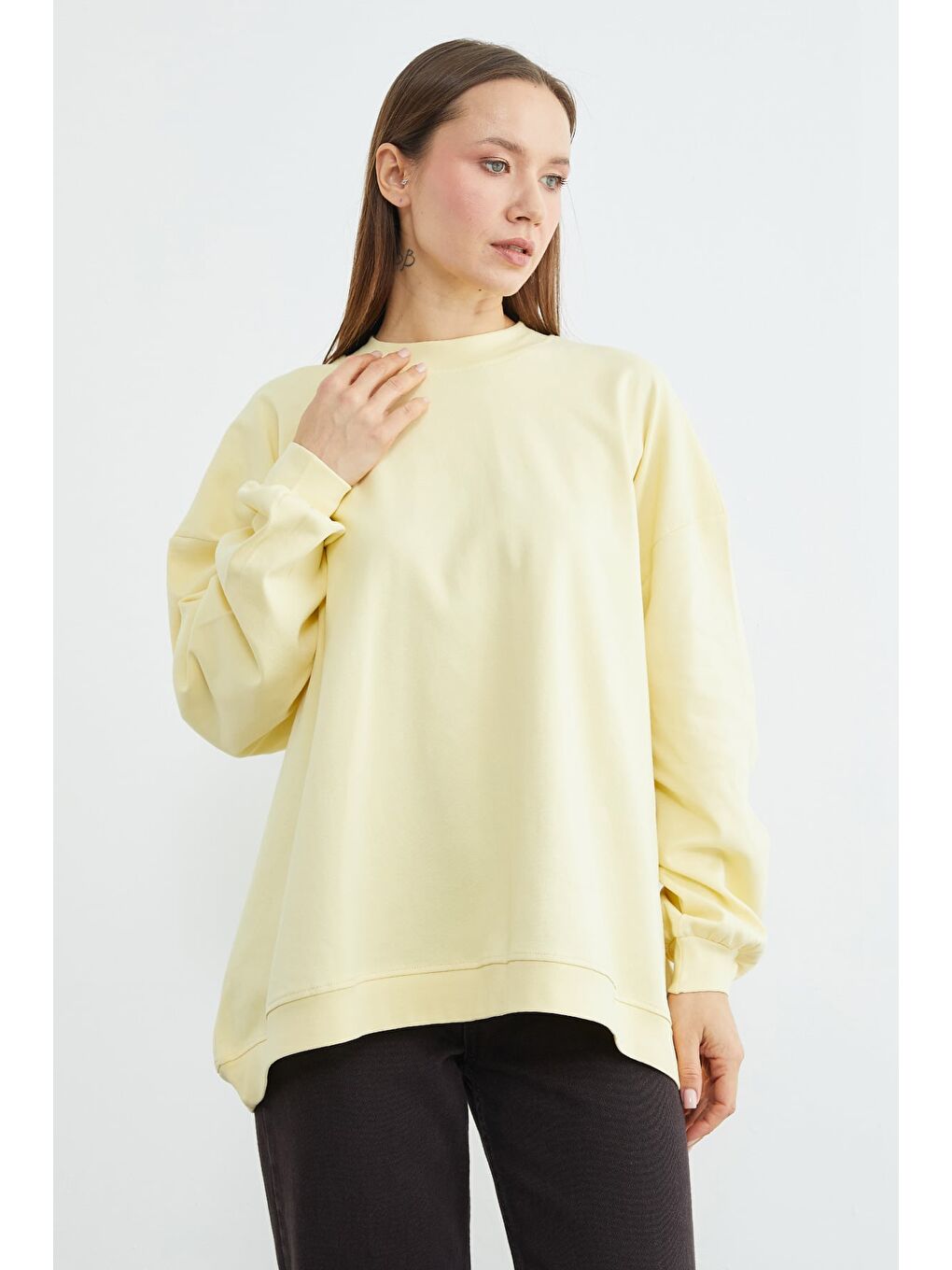 Sarı Basic Bisiklet Yaka Oversize Sweatshirt-2