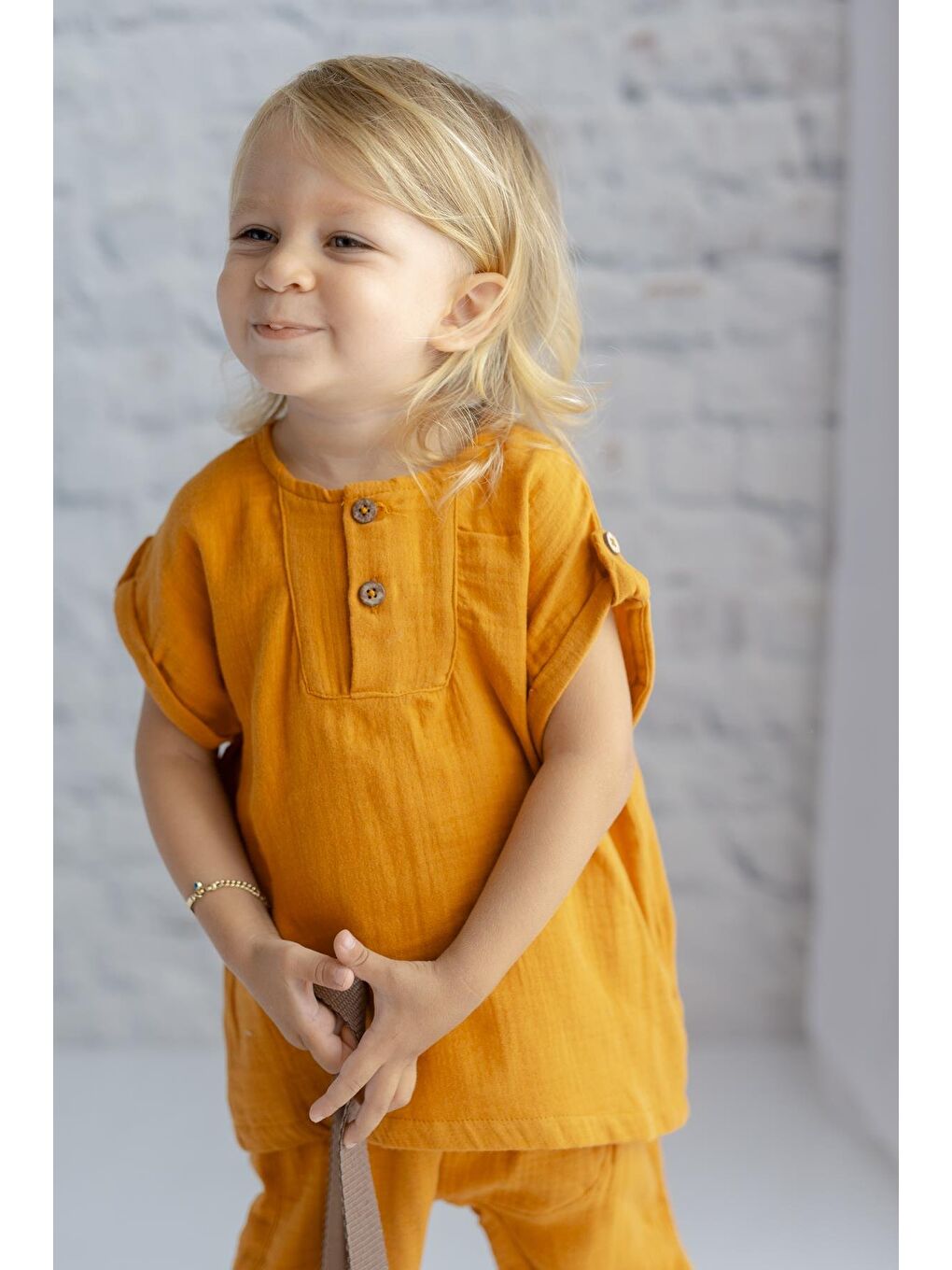 Kahverengi Unisex Bebek Düğmeli Müslin Bluz-1