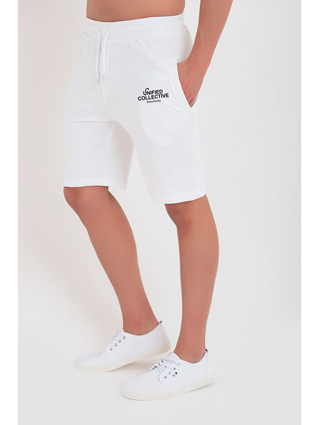 Ekru Erkek Unified Collective Baskılı Slim Fit Kalıp Şort SPR25SR084-1