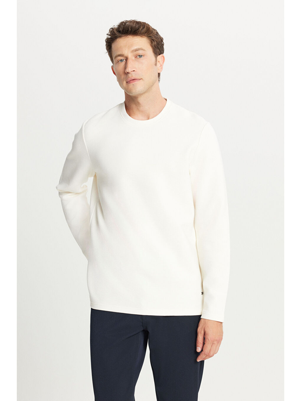 Erkek Ekru Pamuklu Slim Fit Dar Kesim Bisiklet Yaka Ottoman Desenli Esnek Tişört-2