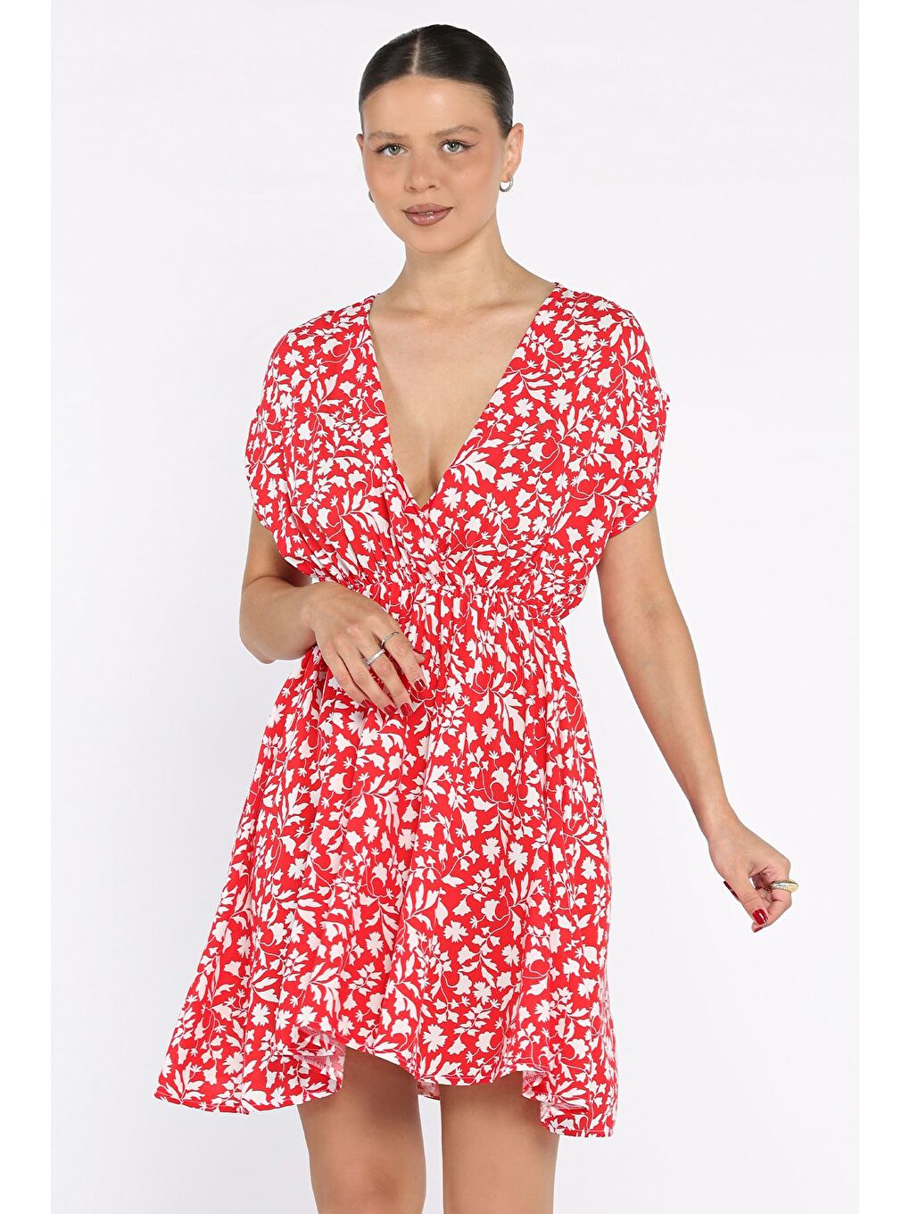 Kırmızı Bel Lastikli Kruvaze Yaka Desenli Kadın Mini Elbise-1
