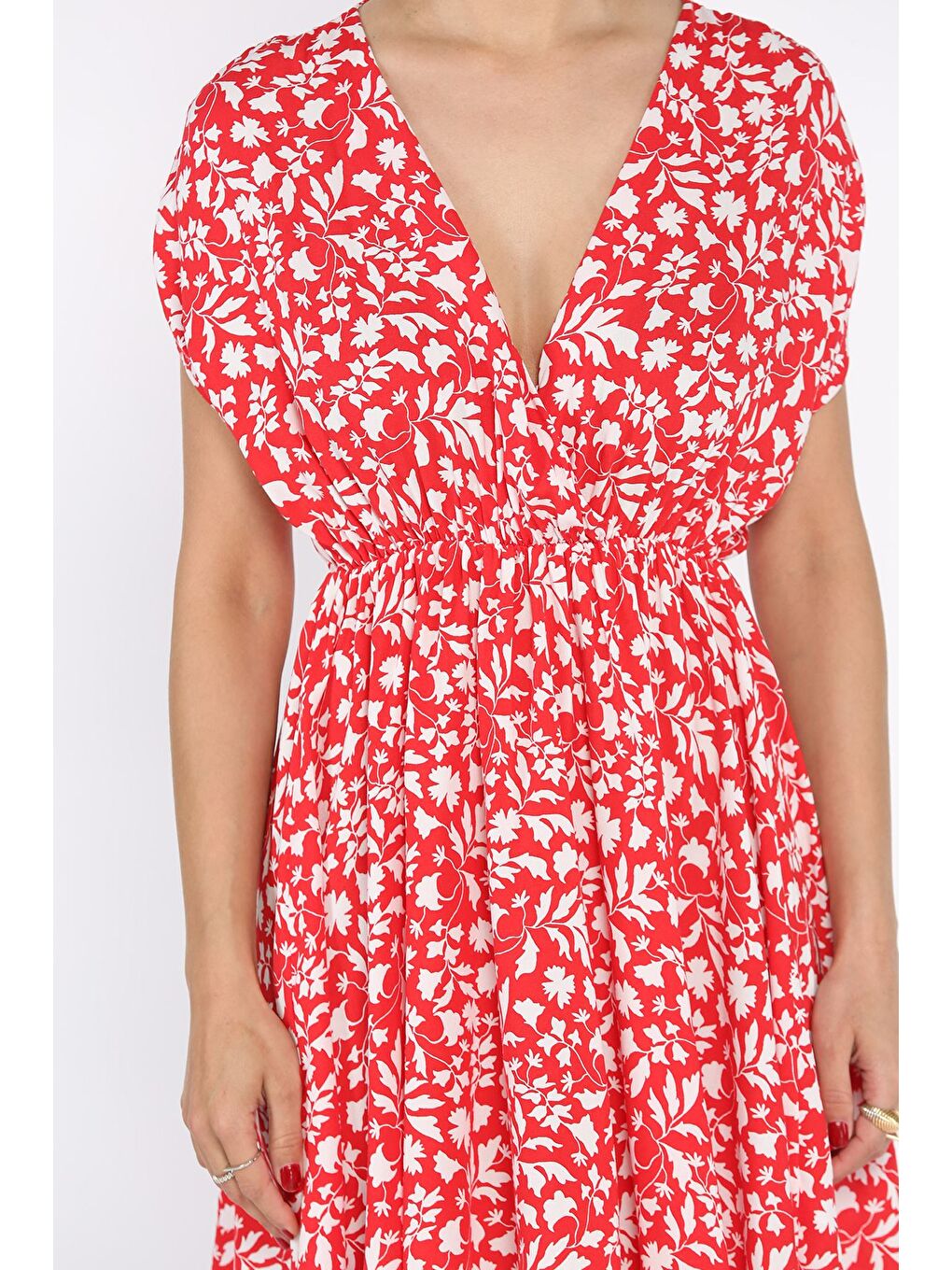 Kırmızı Bel Lastikli Kruvaze Yaka Desenli Kadın Mini Elbise-3