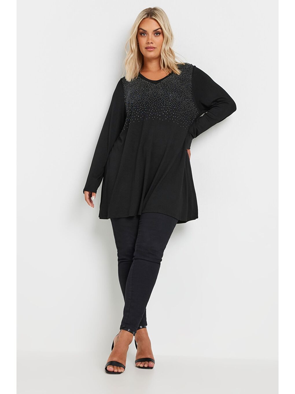 Siyah Büyük Beden V Yaka Taş İşlemeli Uzun Kollu Bluz 302899-3