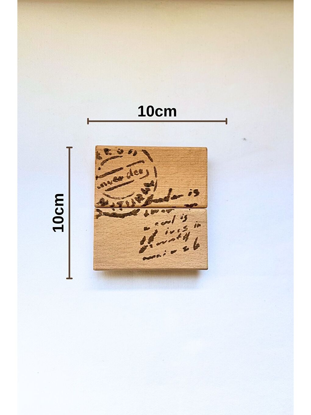 Kahverengi Leftover - 4’lü Ham Masif Ahşap El Yapımı Mektup Desenli Bardak Altığı Seti-3