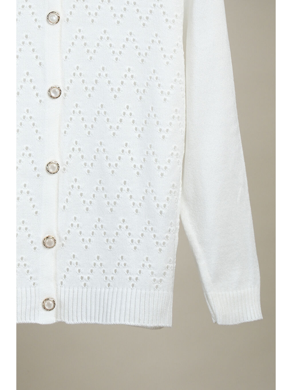 Beyaz Zikzak Desenli Düğmeli Kız Çocuk Triko Hırka HK.2042-1