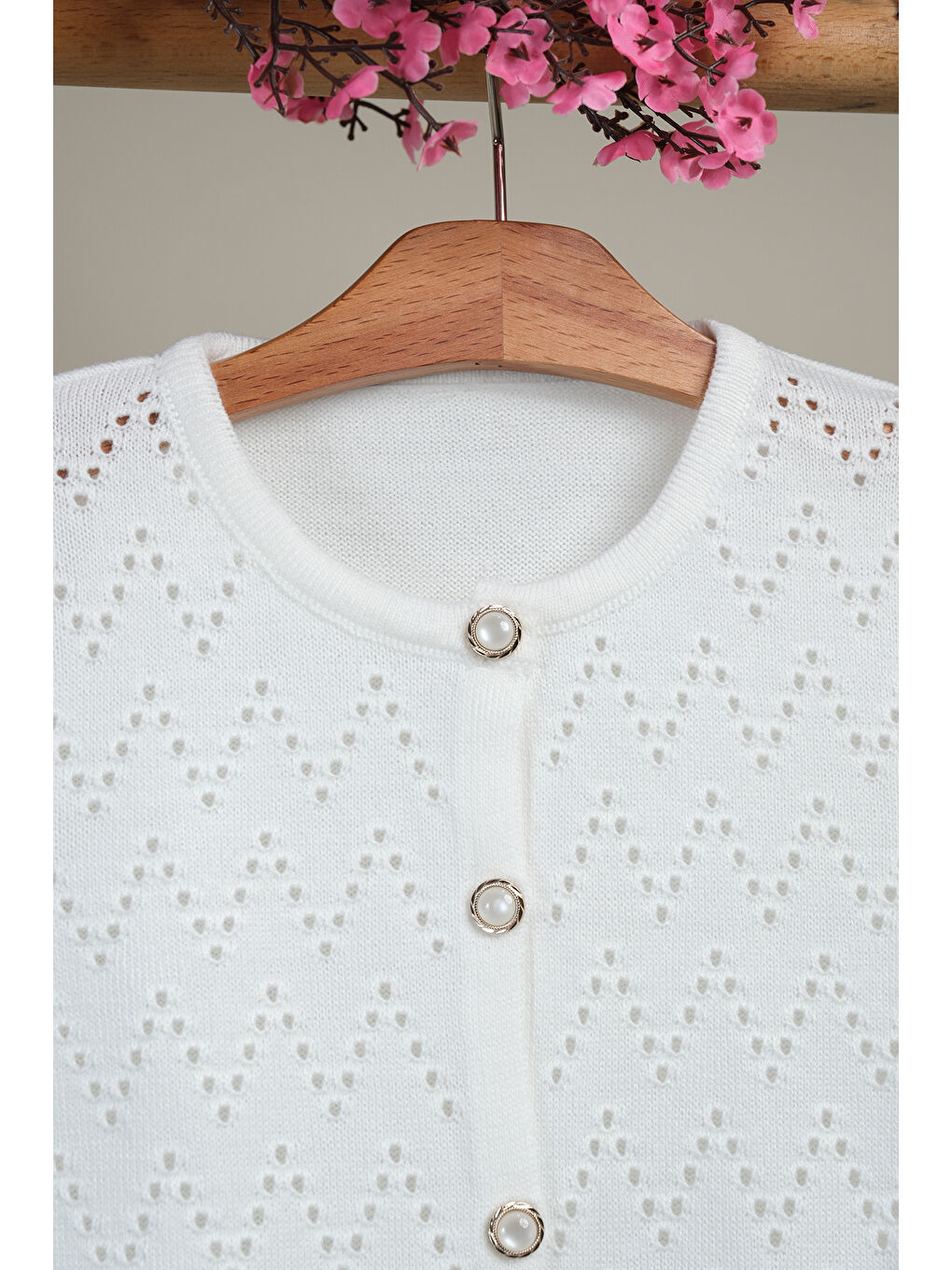 Beyaz Zikzak Desenli Düğmeli Kız Çocuk Triko Hırka HK.2042-2