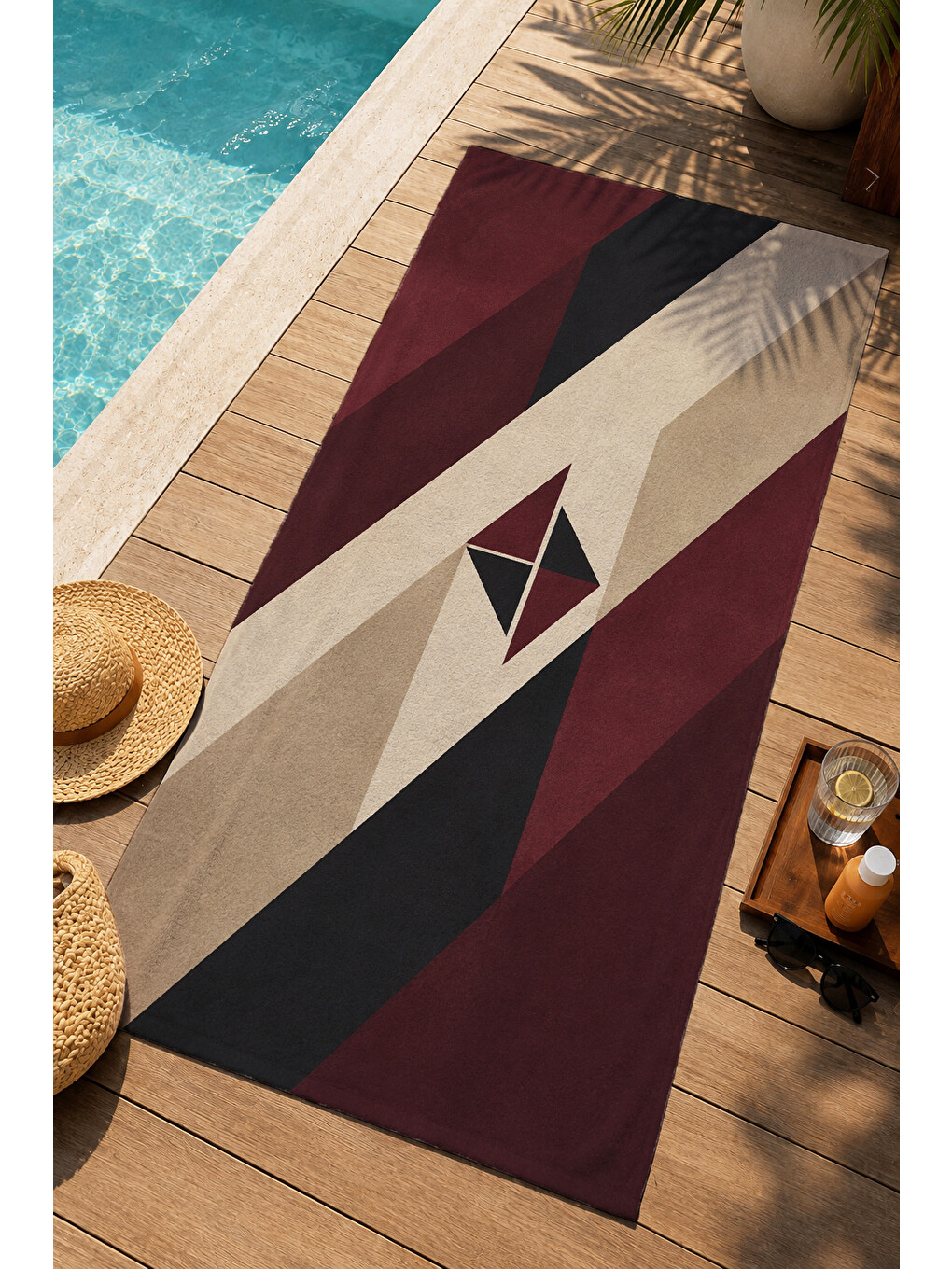 Ekru Modern Bordo Krem Geometrik Desenli 70x150 Plaj Havlusu - Dijital Baskılı Solmaz Banyo Havlusu-1