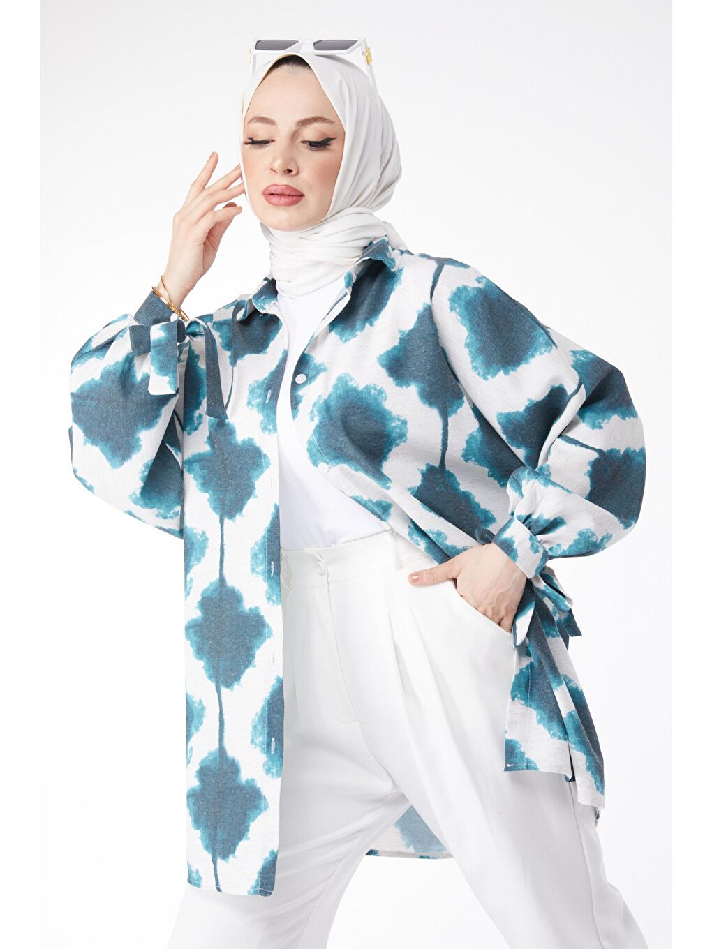 Gömlek Yaka Kadın Petrol Bilek Bağcık Detaylı Desenli Tunik - 24621-2