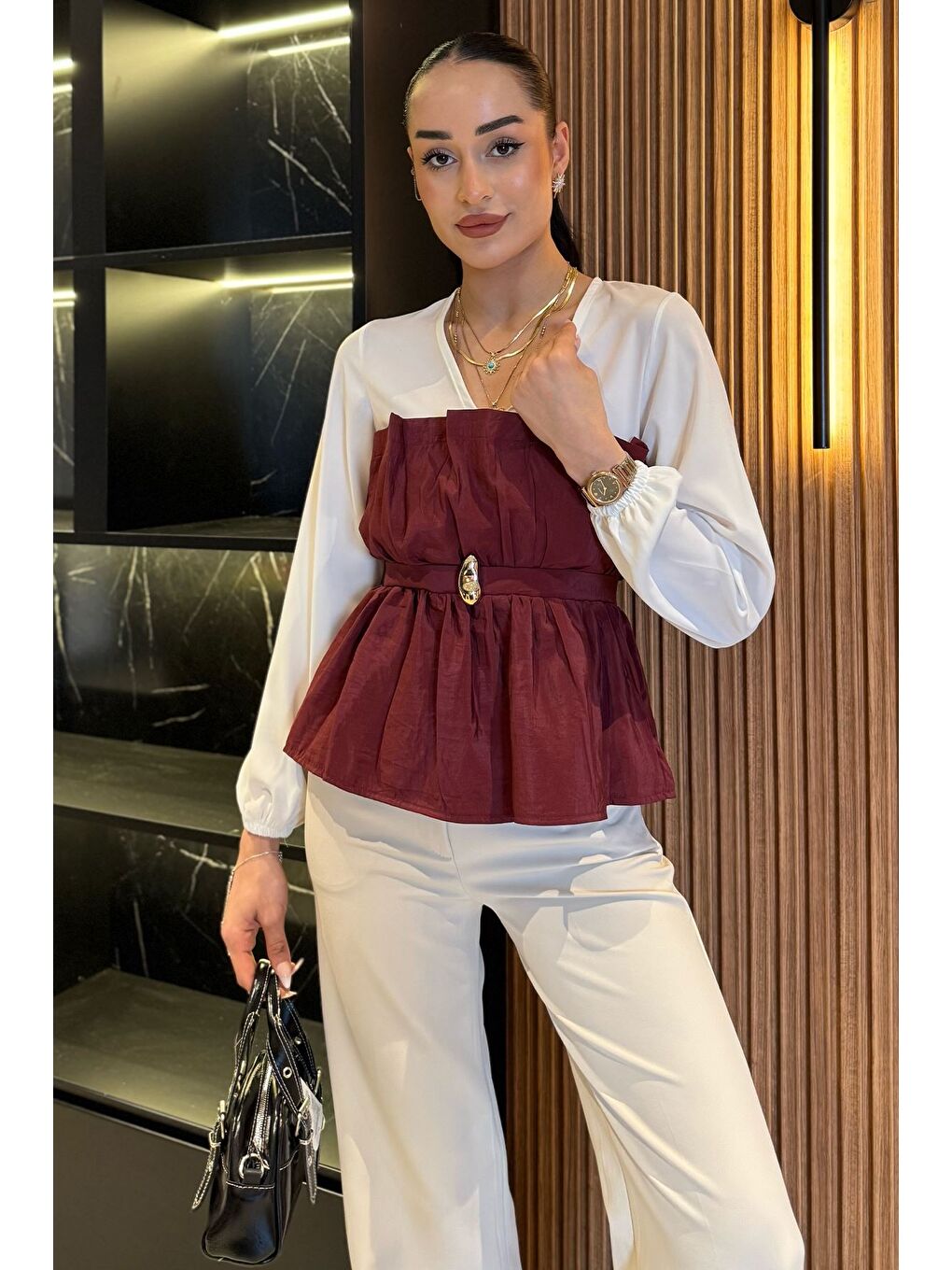 Bordo V Yaka Garnili Tokalı Kadın Bluz