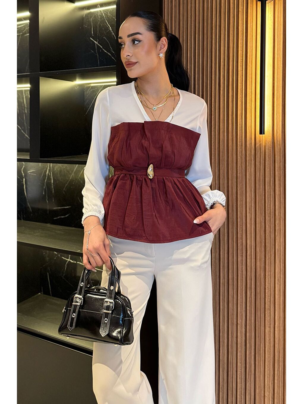 Bordo V Yaka Garnili Tokalı Kadın Bluz-1