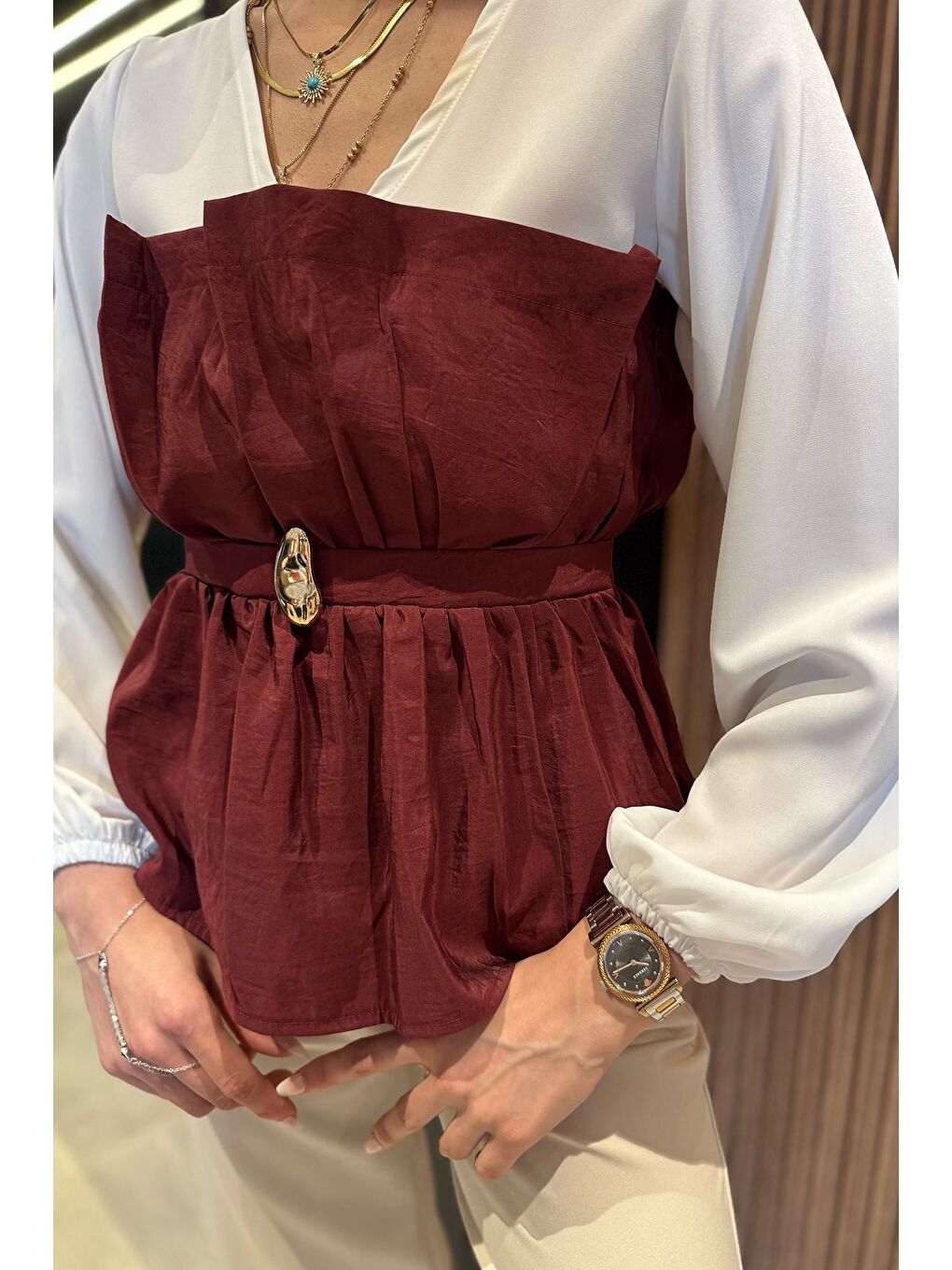 Bordo V Yaka Garnili Tokalı Kadın Bluz-2