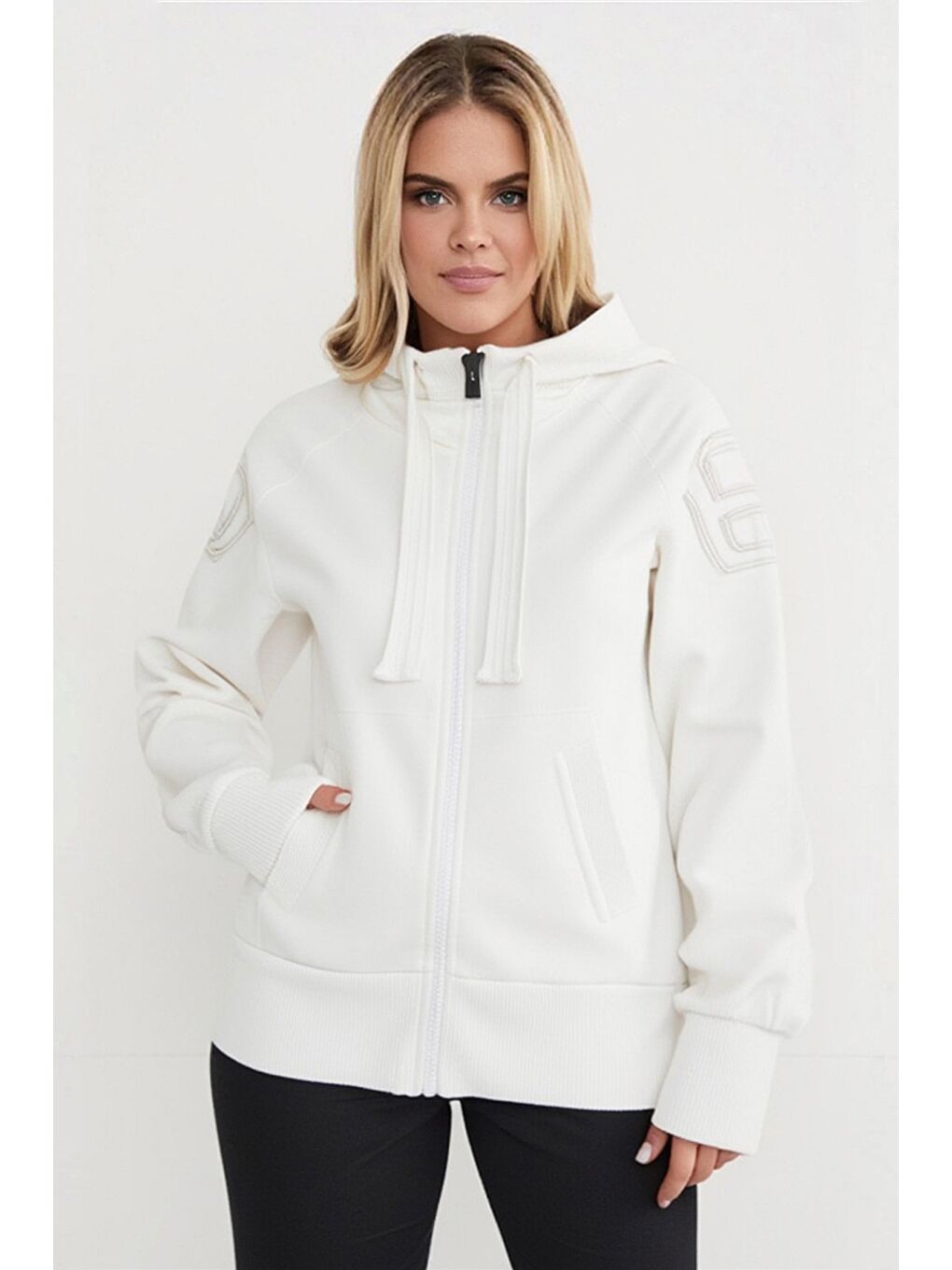 Beyaz Parlak Yazı Baskılı Kapüşonlu Fermuarlı Sweatshirt