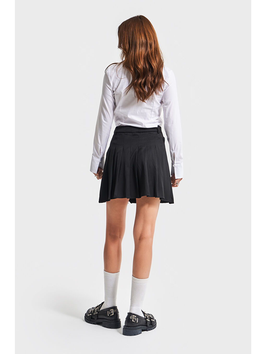 Kadın Siyah Renk S5-1 Kemer Detaylı Pileli Mini Kumaş Etek-4