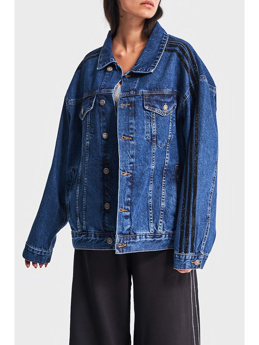 it's basic Koyu Mavi Kadın Koyu Mavi Renk Parlak Taşlı Tasarım Oversize Denim Ceket - 2