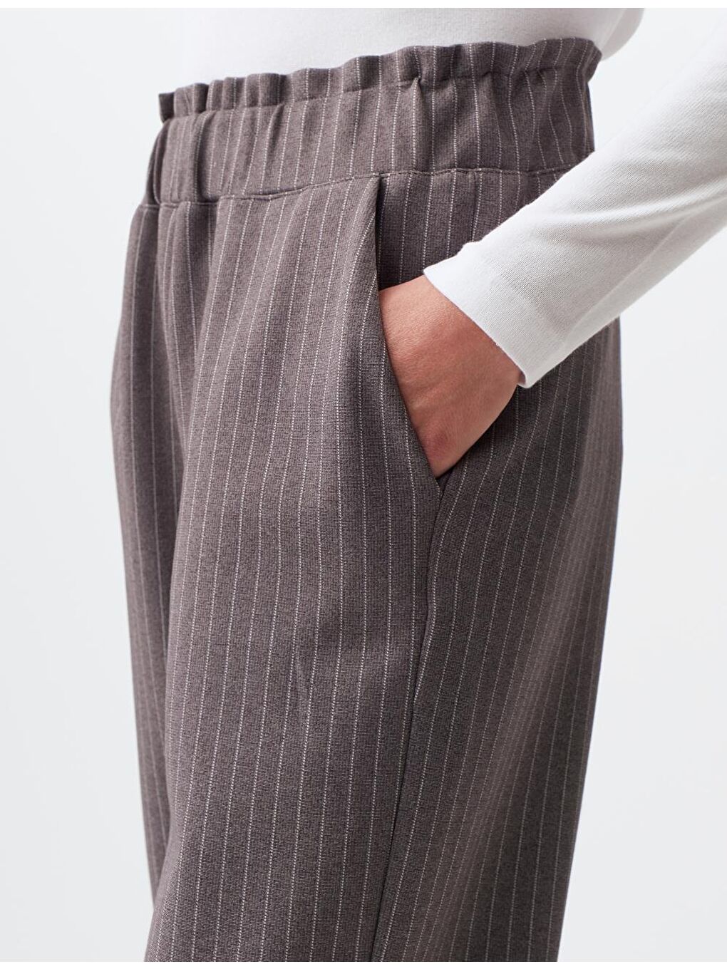 Antrasit Yüksek Bel Çizgi Desenli Kumaş Pantolon-1