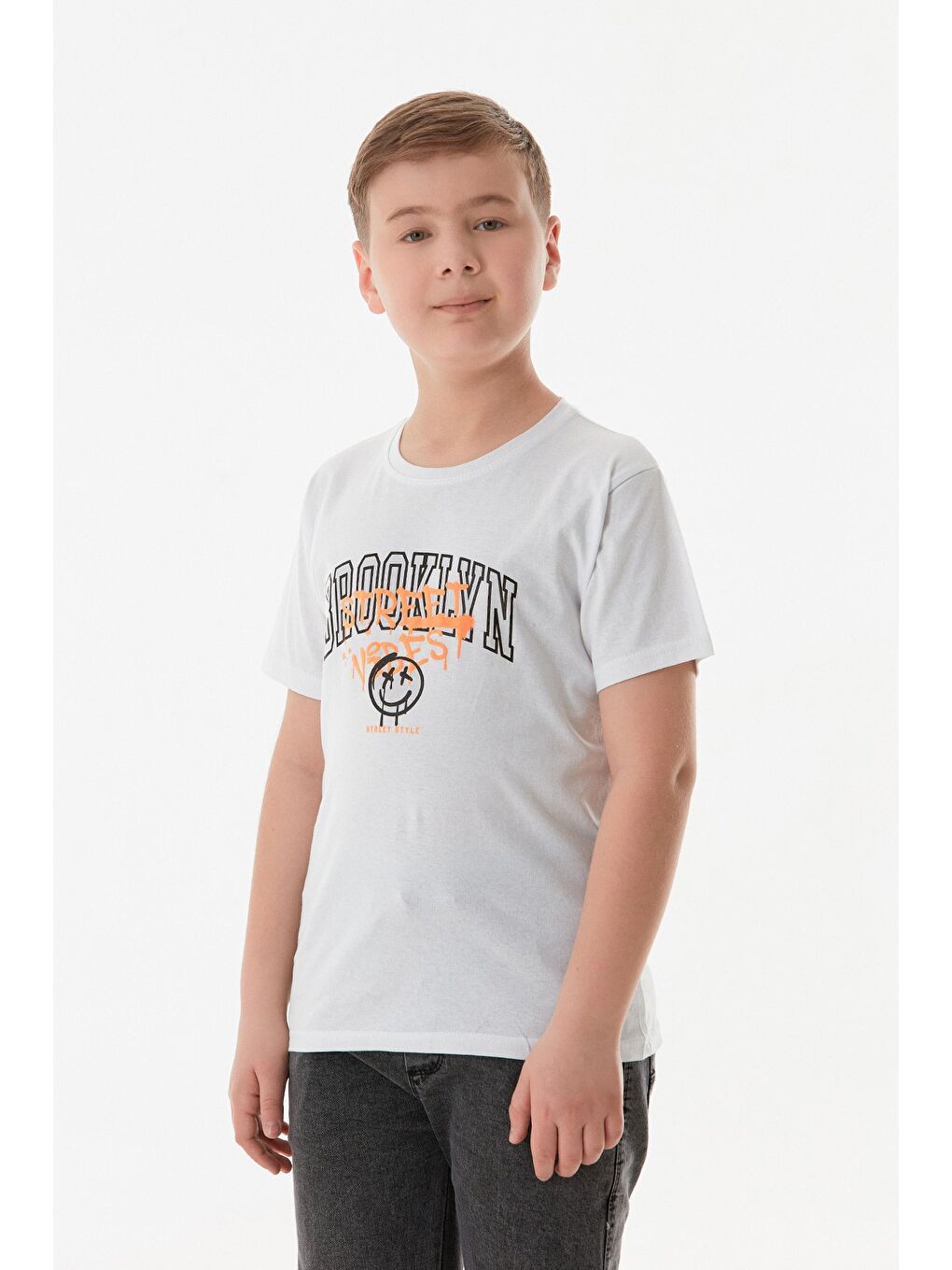 Beyaz Brooklyn Yazı Baskılı Erkek Çocuk Tişört