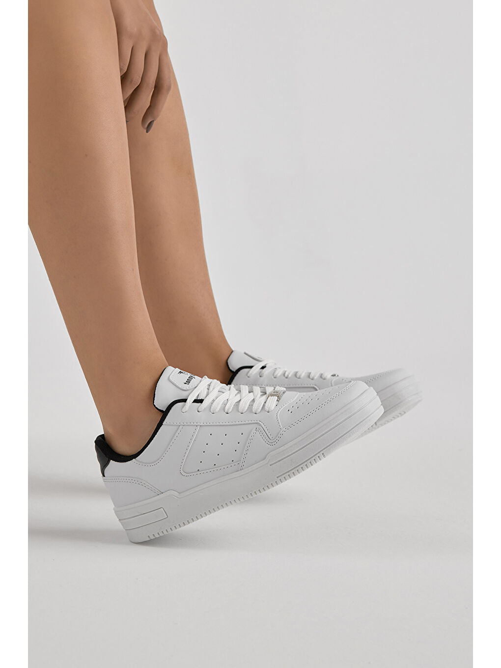 Unisex Beyaz Siyah Termo Taban Bağcıklı Günlük Spor Ayakkabı-1