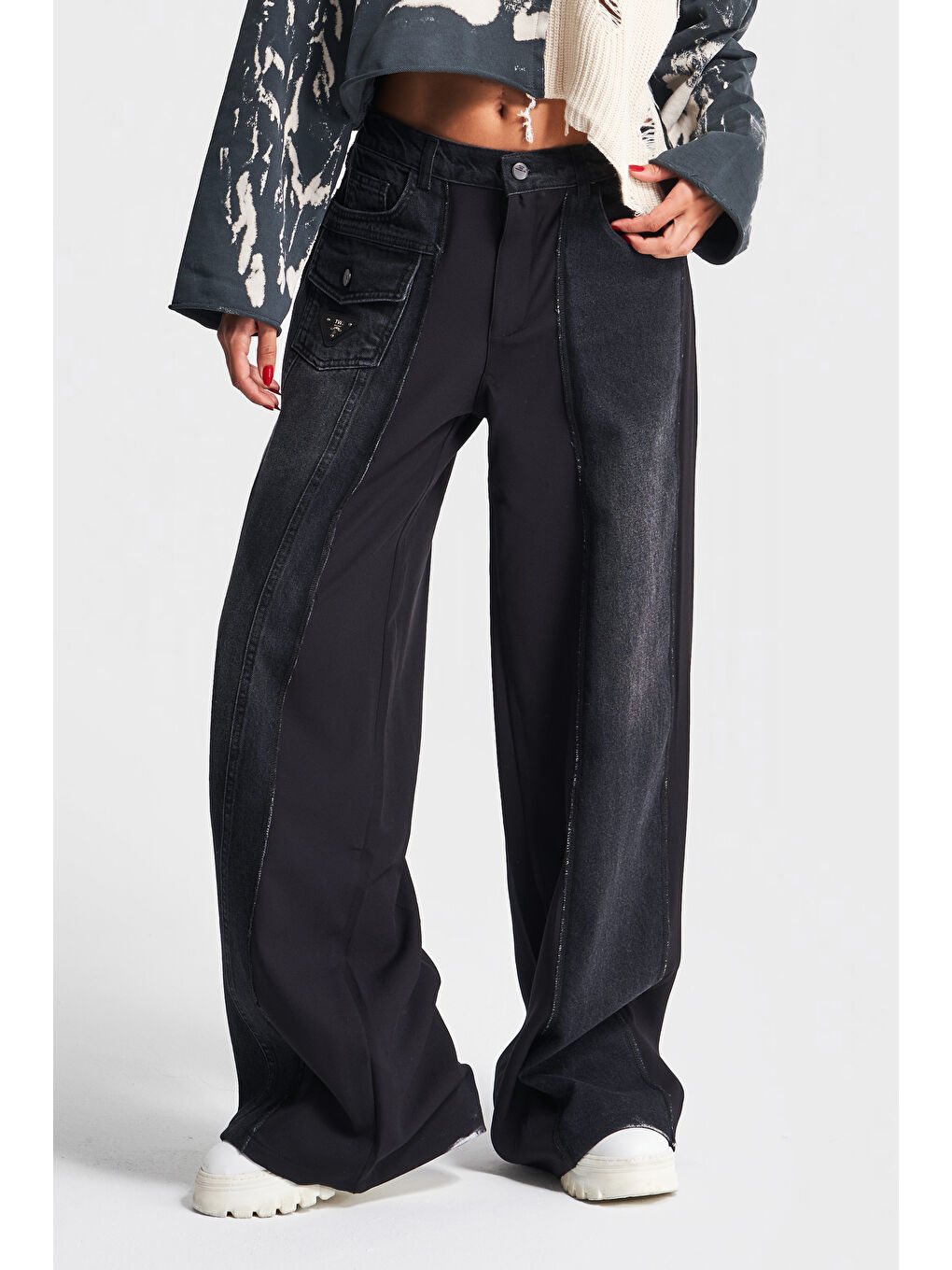 Mavi Kadın Siyah Renk Parçalı Kumaş Loose Fit Tasarım Denim-4