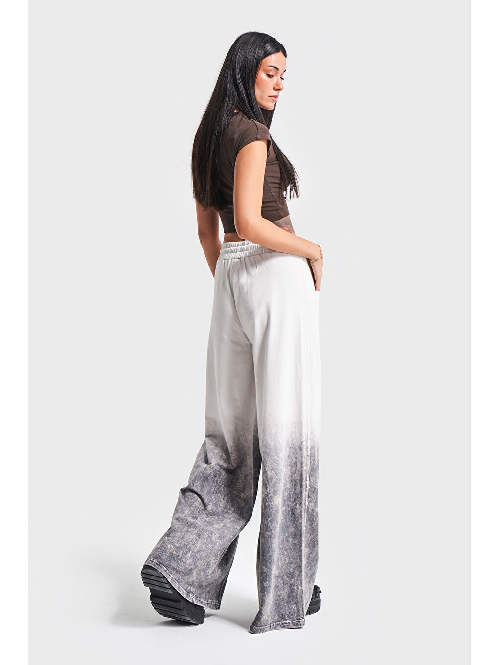 Kadın Ekru Renk Özel Yıkamalı Palazzo Fit Tasarım Örme Eşofman Pantolon-3