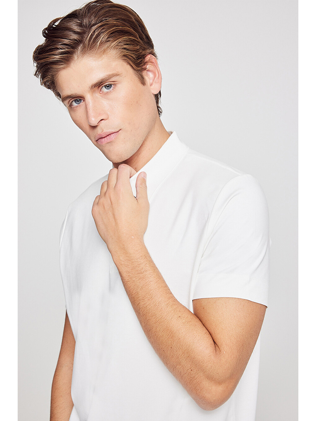 Erkek Ekru Standart Fit Normal Kesim Polo Yaka Esnek Tişört-3