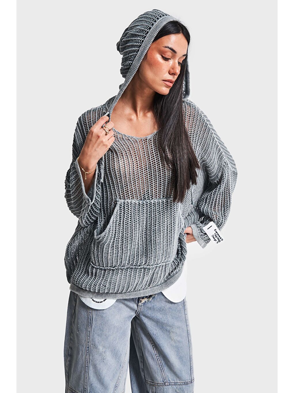 Kadın Antrasit Renk Bol Kesim İnce Delikli Ajurlu Kapüşonlu Tasarım Triko-3