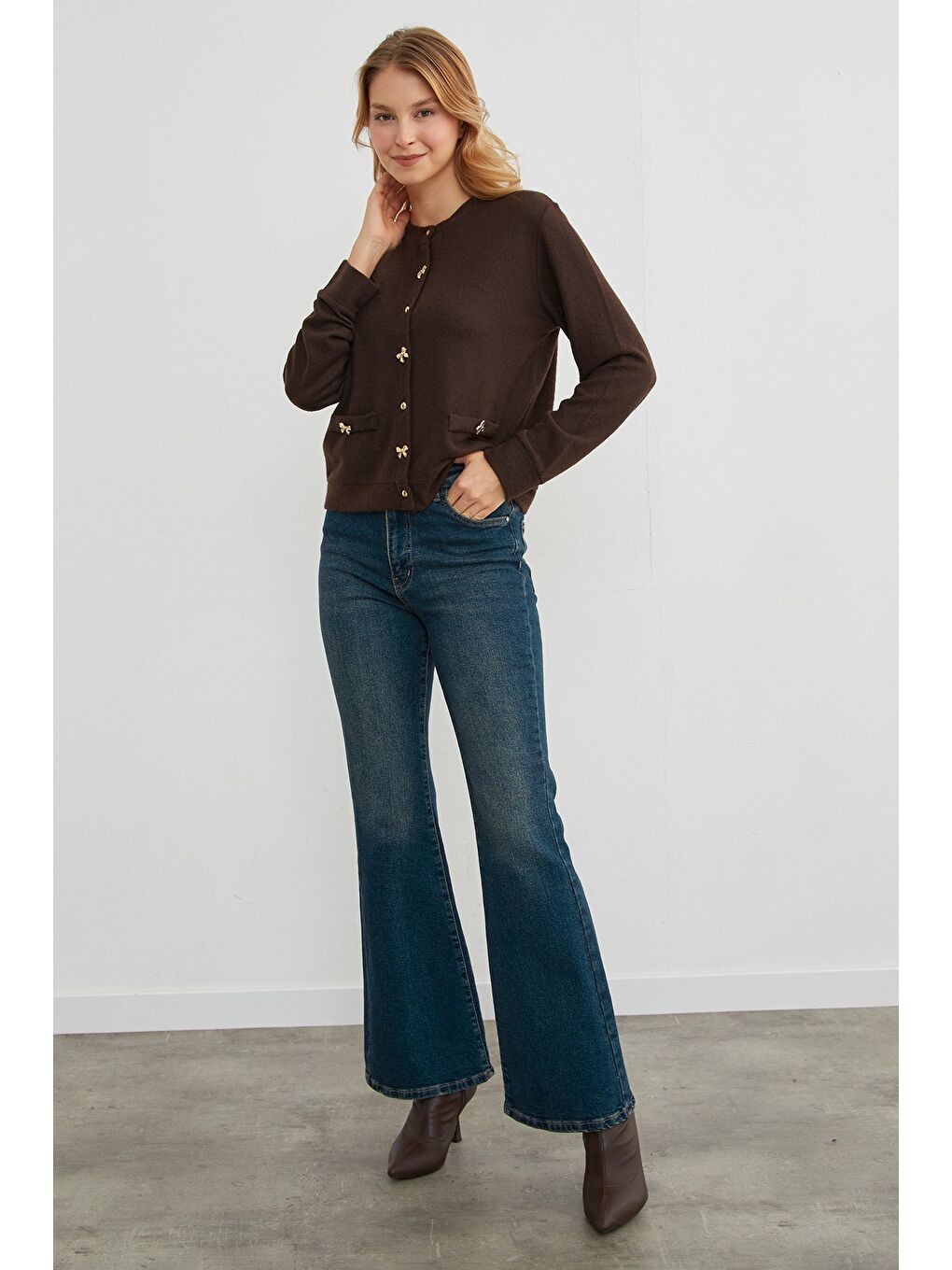 Kahverengi Fiyonk Düğmeli Cepli Triko Hırka-3