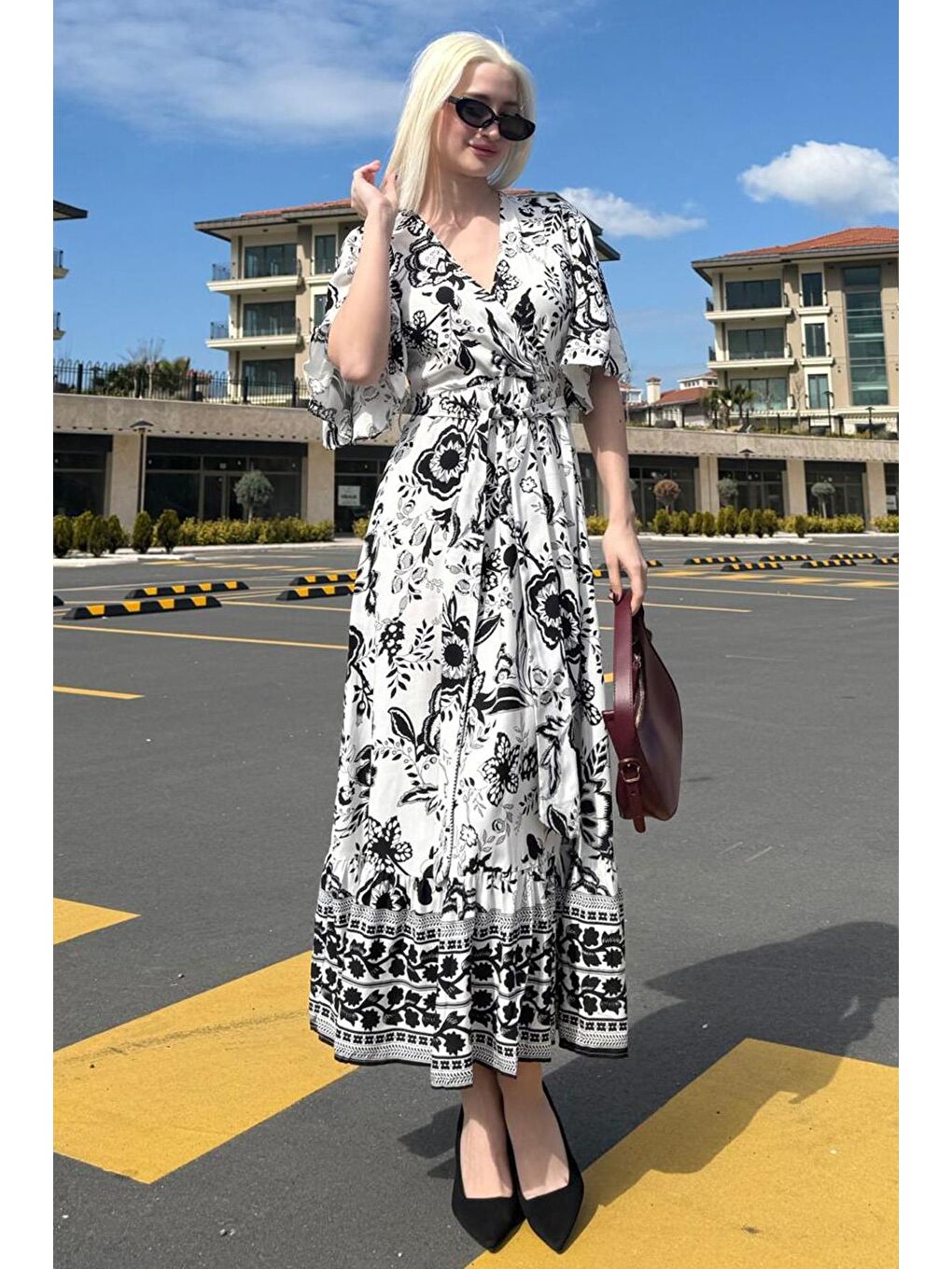 Siyah Kruvaze Yaka Desenli Kadın Elbise Mg2474-1