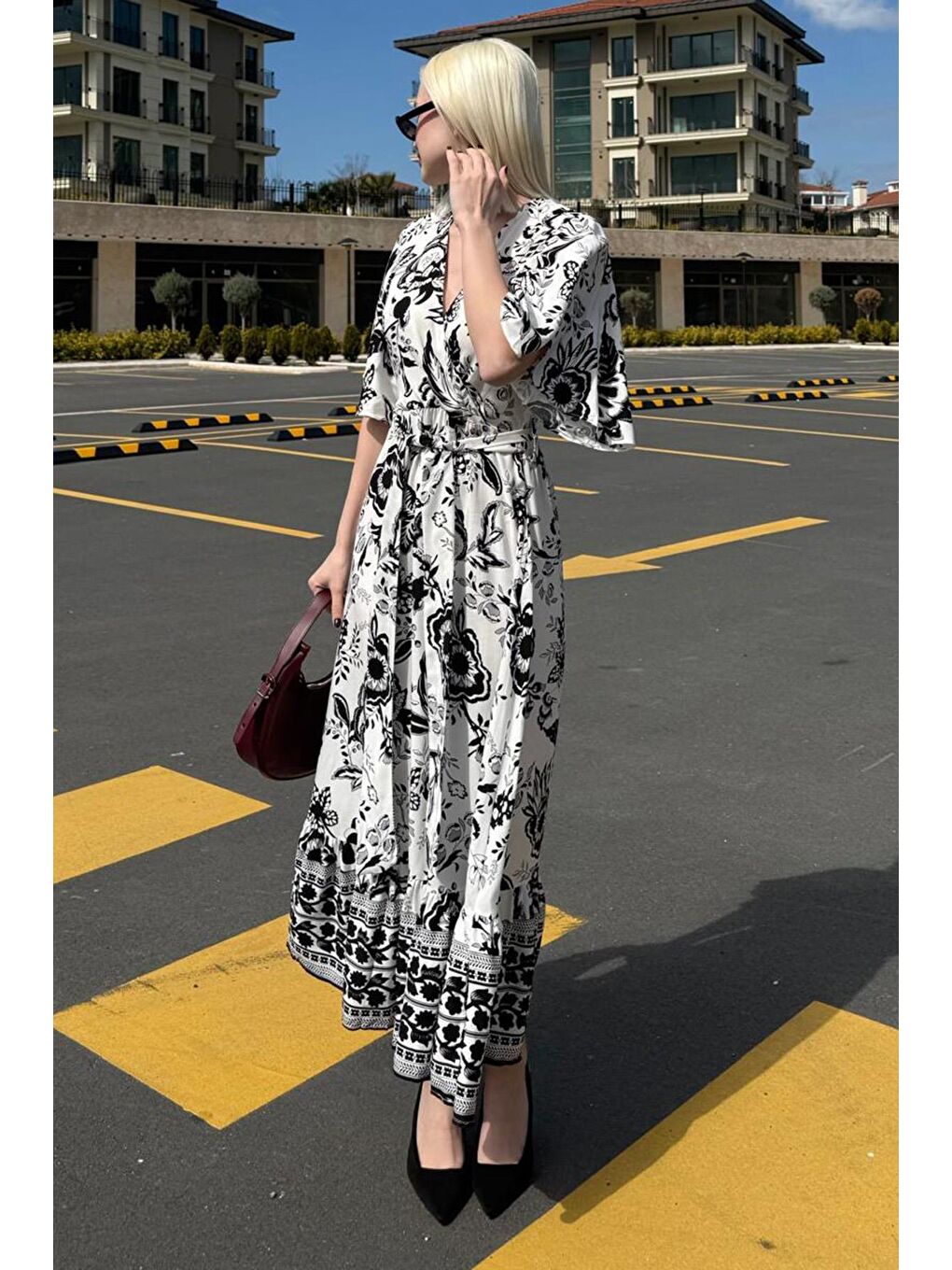 Siyah Kruvaze Yaka Desenli Kadın Elbise Mg2474-2