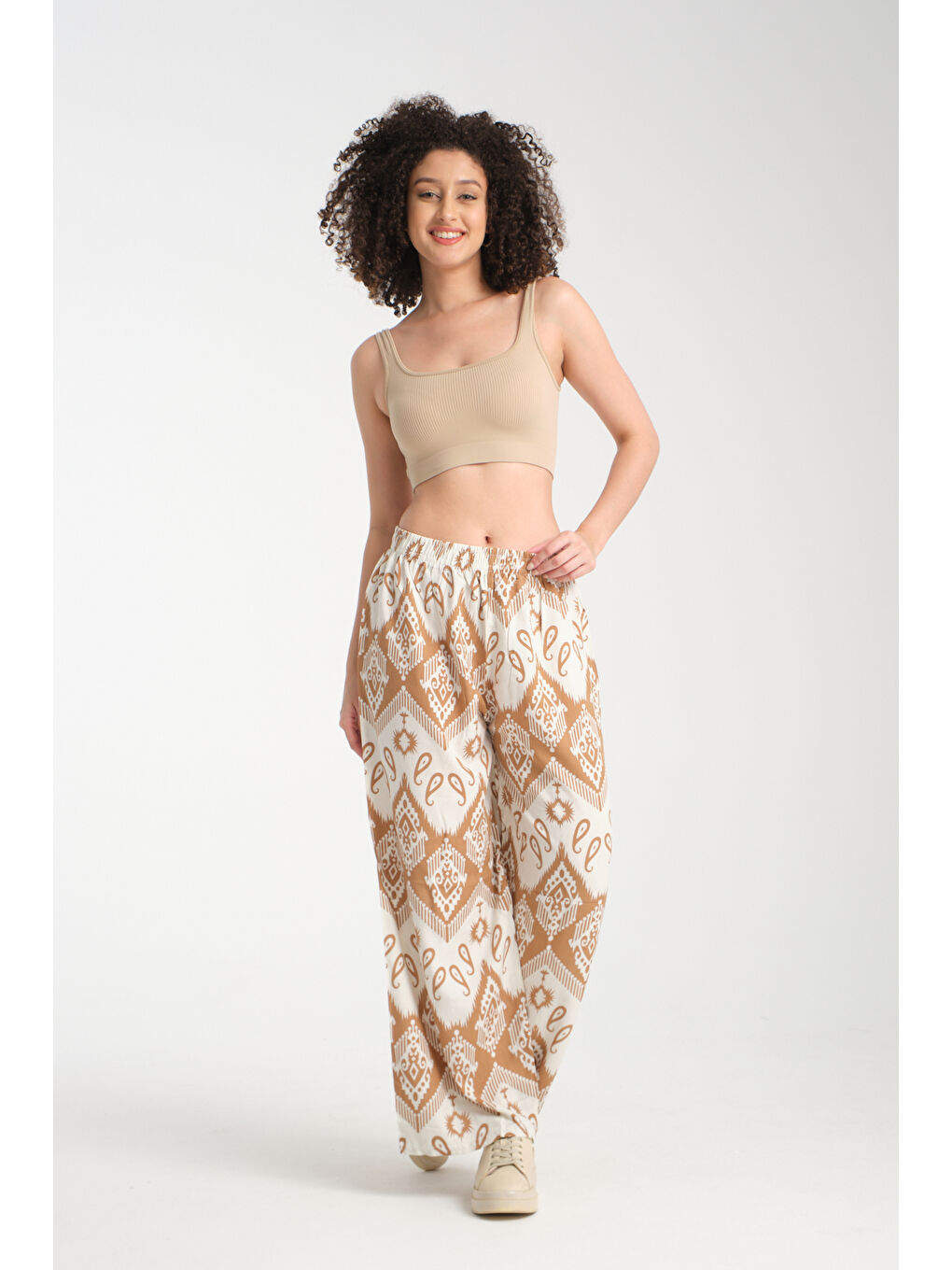 Bej Kadın Desenli Dökümlü Viskon Pantolon 1077-1