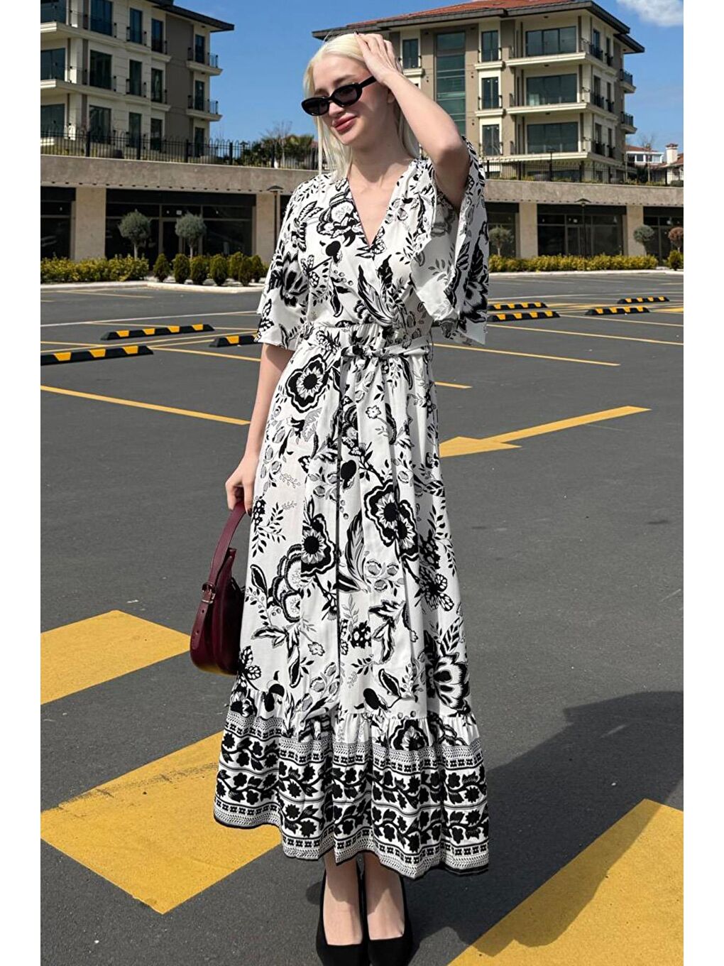 Siyah Kruvaze Yaka Desenli Kadın Elbise Mg2474-3