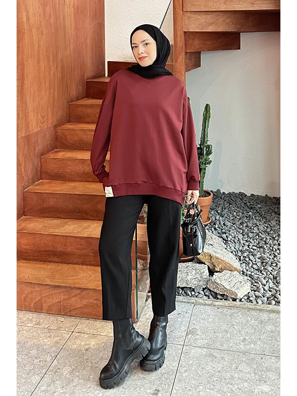Etiket Detaylı Oversize Sweatshirt Bordo