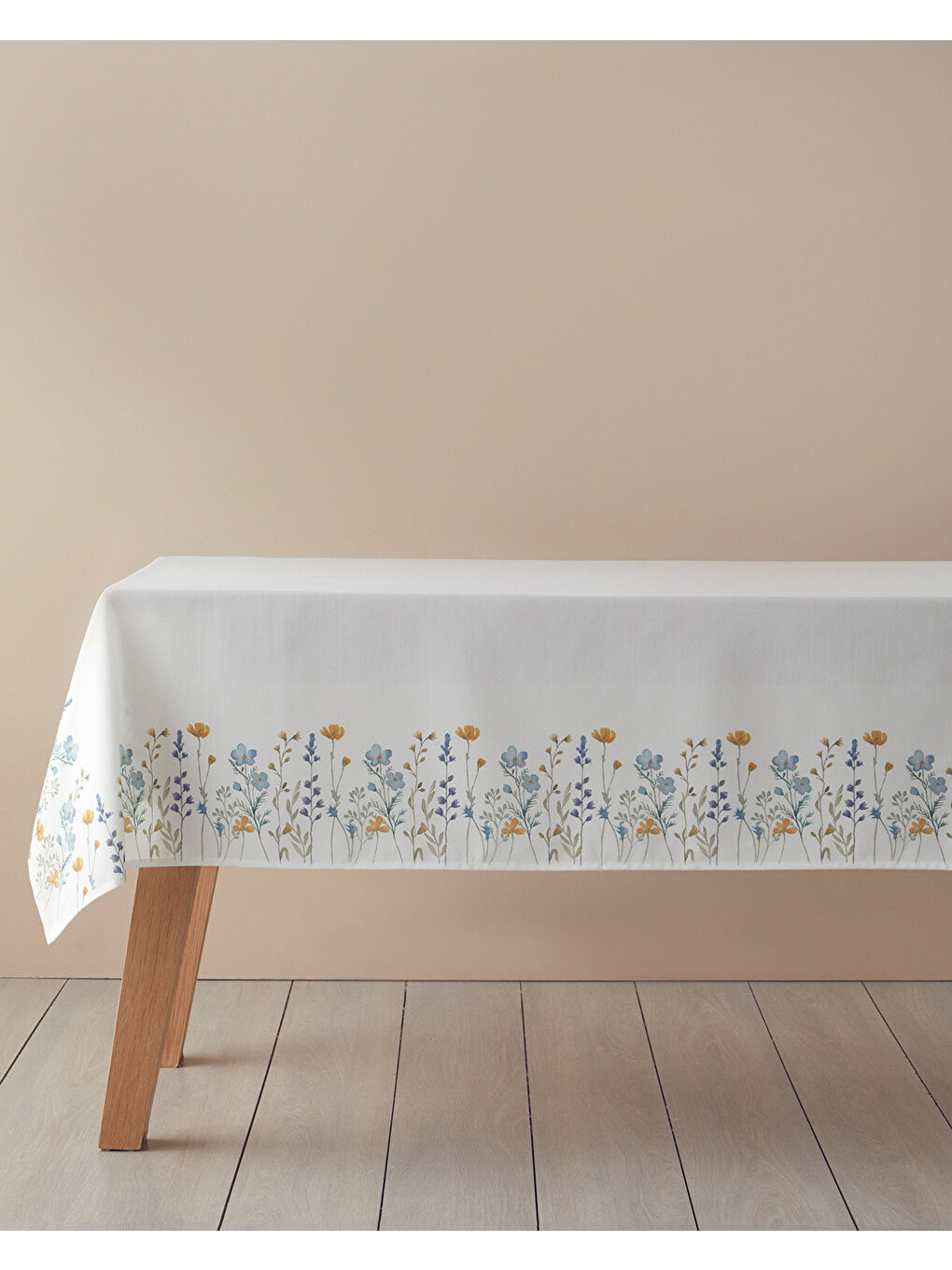 Meadow Polyester Masa Örtüsü Beyaz - Mavi