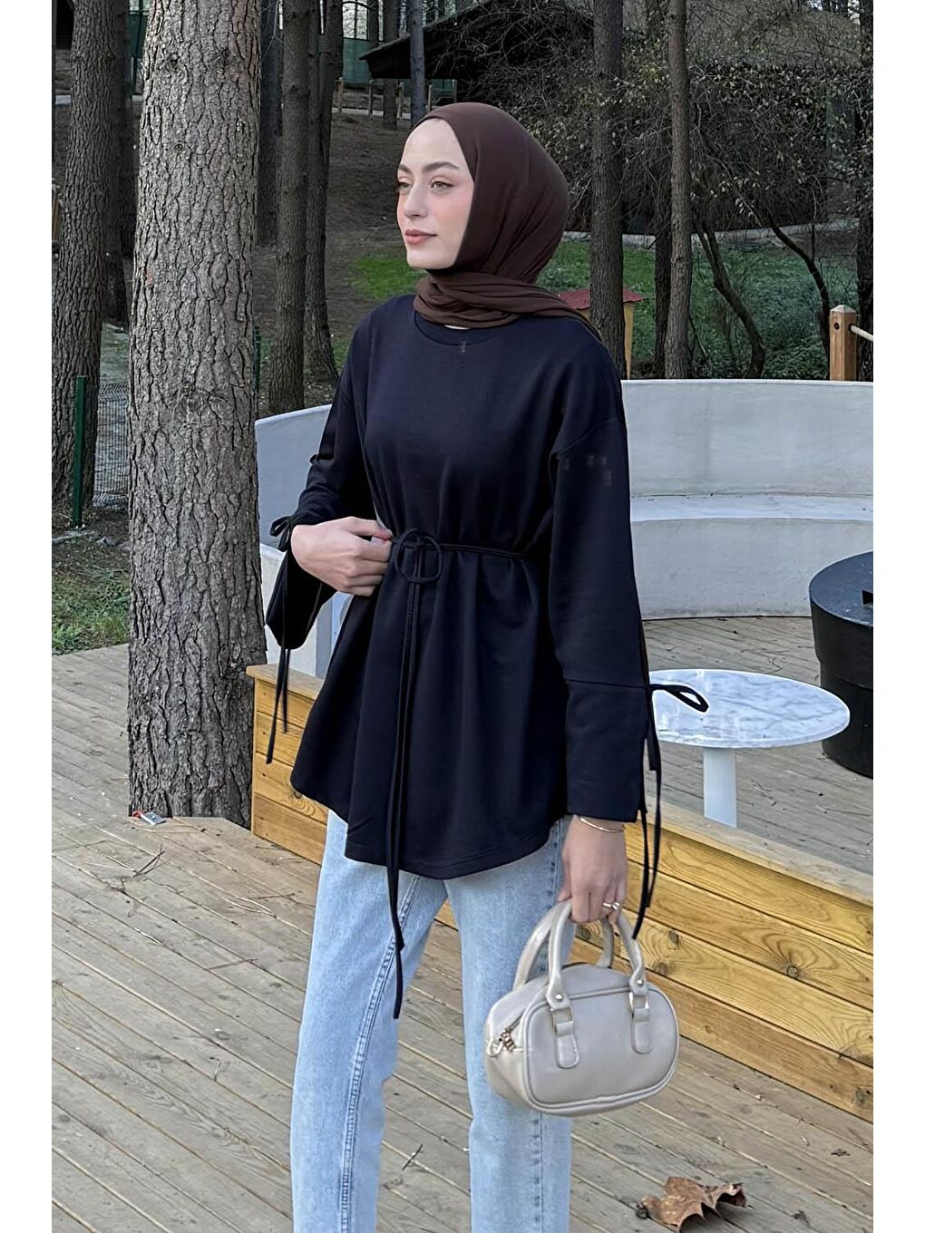 Yırtmaç Detaylı Sweat Lacivert-1