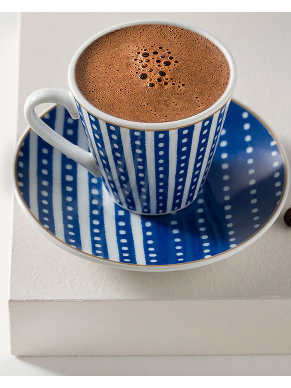 Bellis Porselen 4 Parça 2 Kişilik Kahve Fincan Takımı Lacivert-1