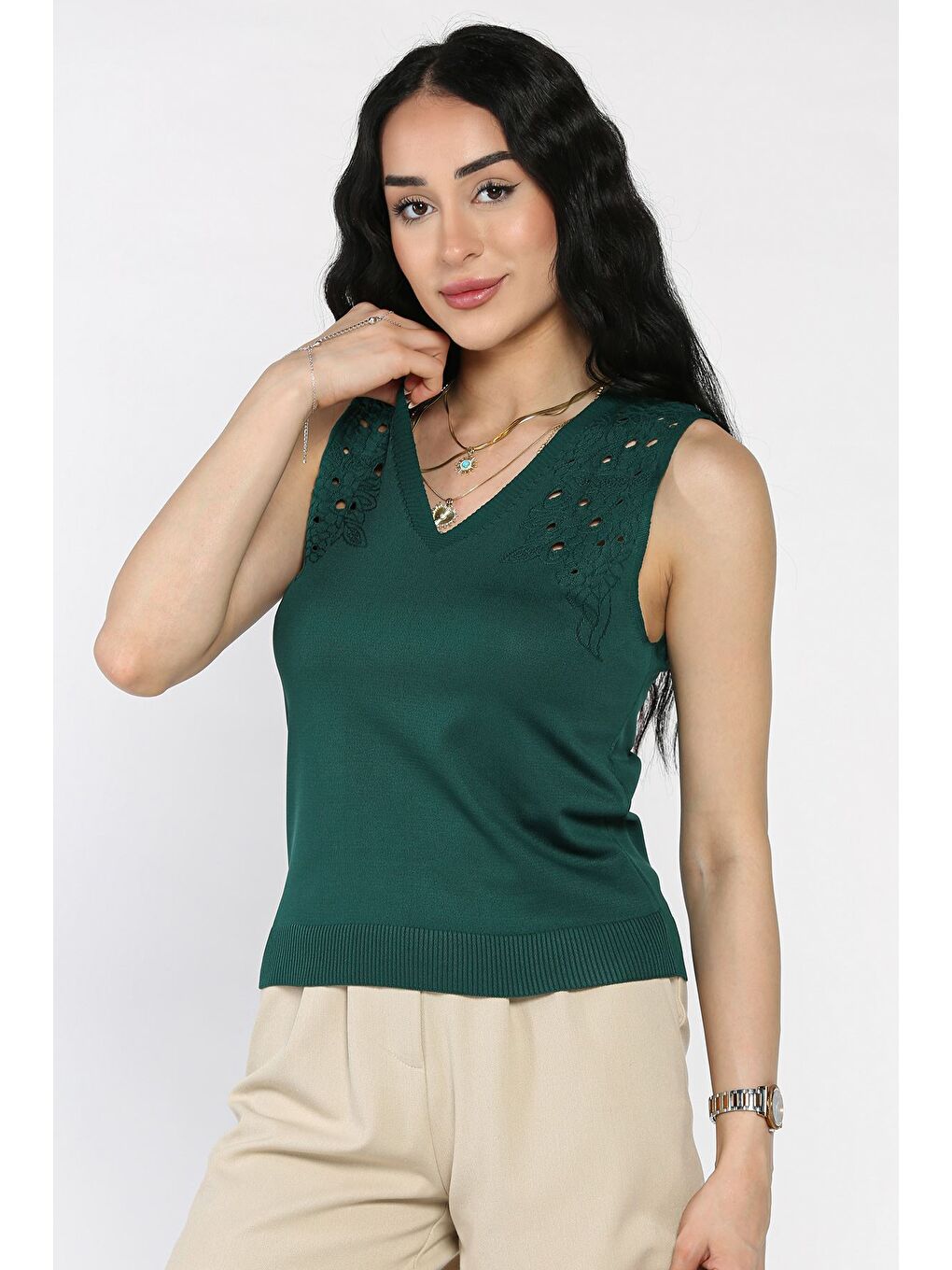 Yeşil Kadın V Yaka Sıfır Kol Triko Bluz-1