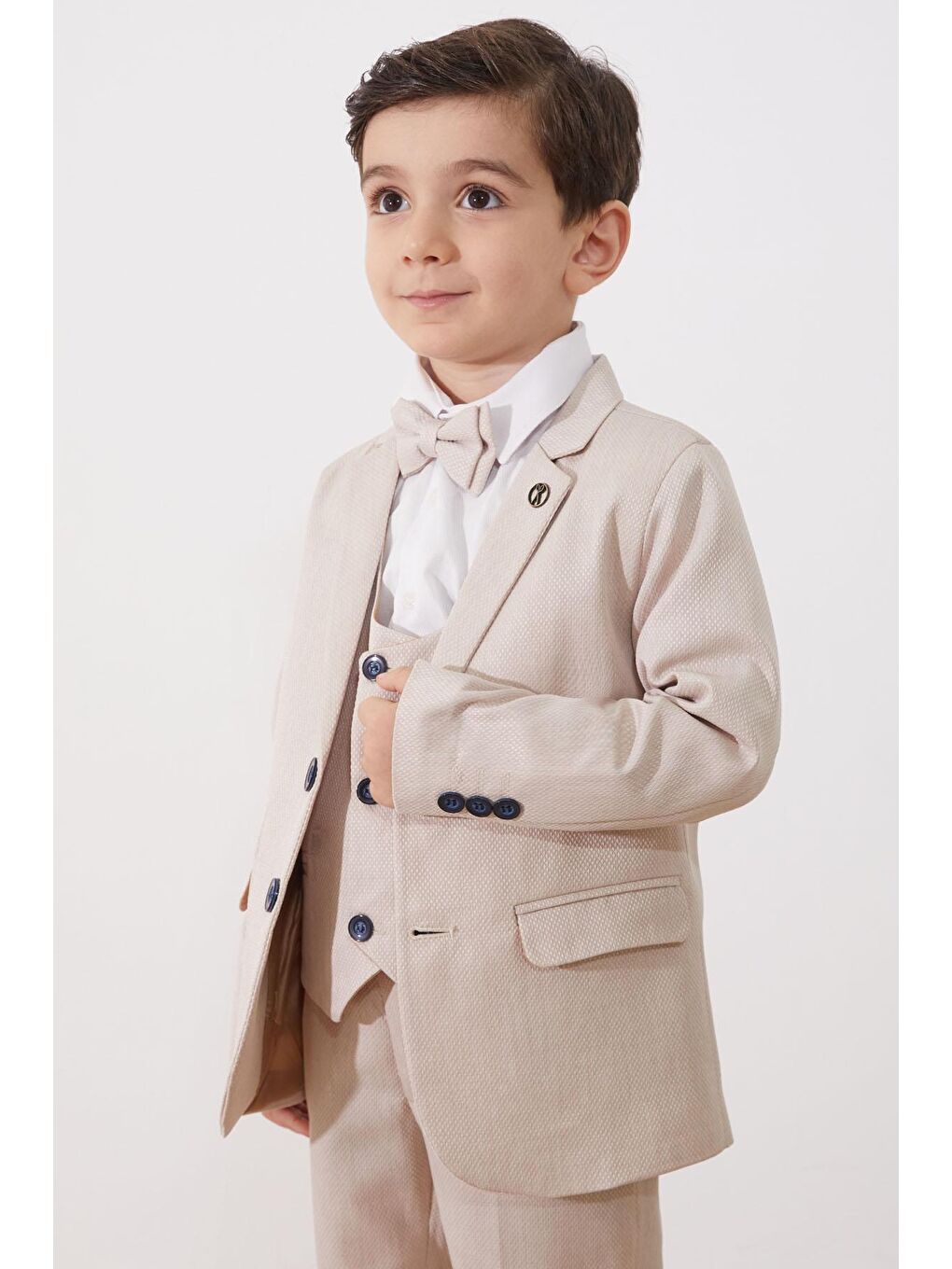 Bej Papyonlu Yelekli Erkek Çocuk Ceketli 4'lü Takım Elbise 18962-2